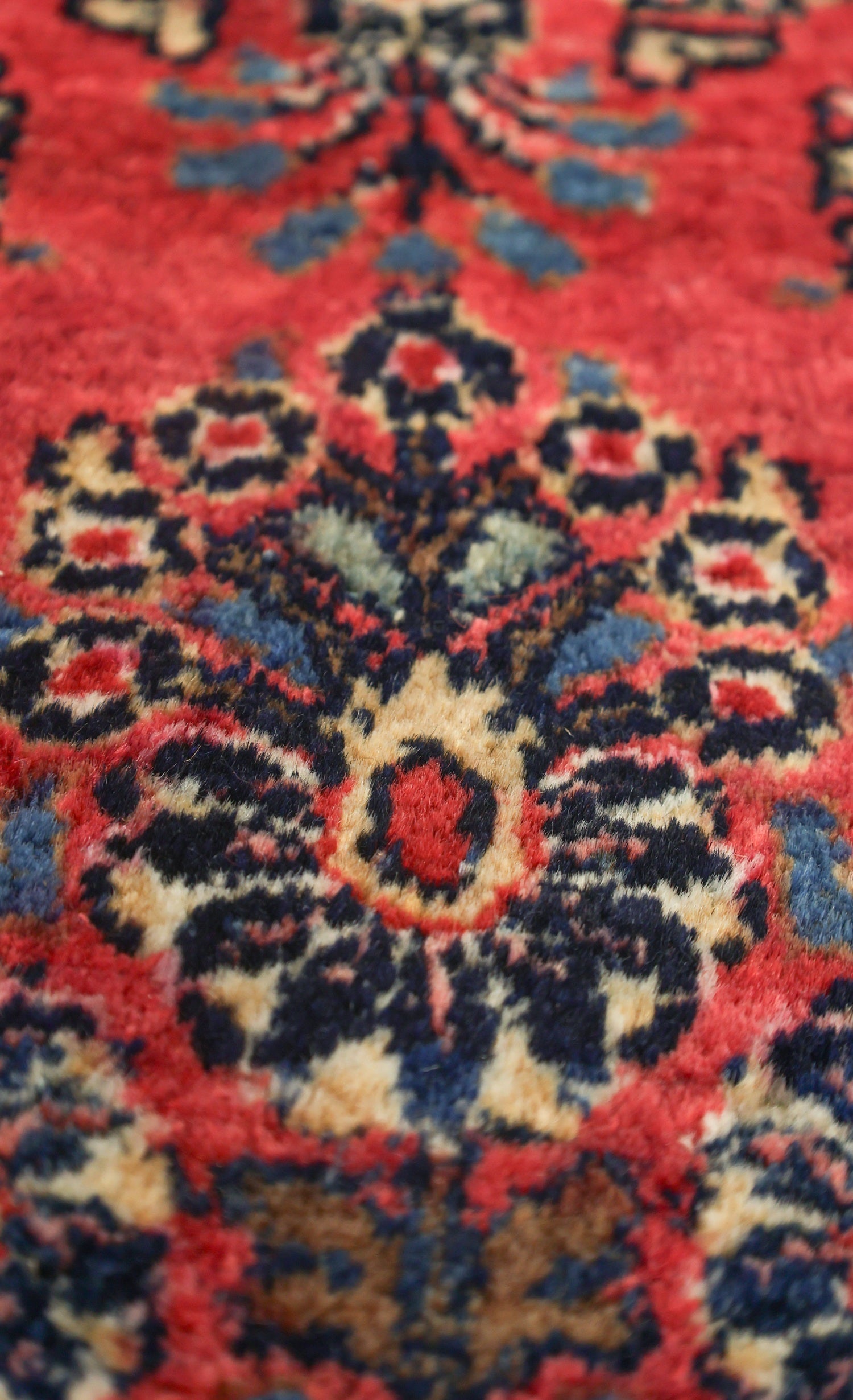 Antique Sarouk Handwoven Traditional Rug, JF8708