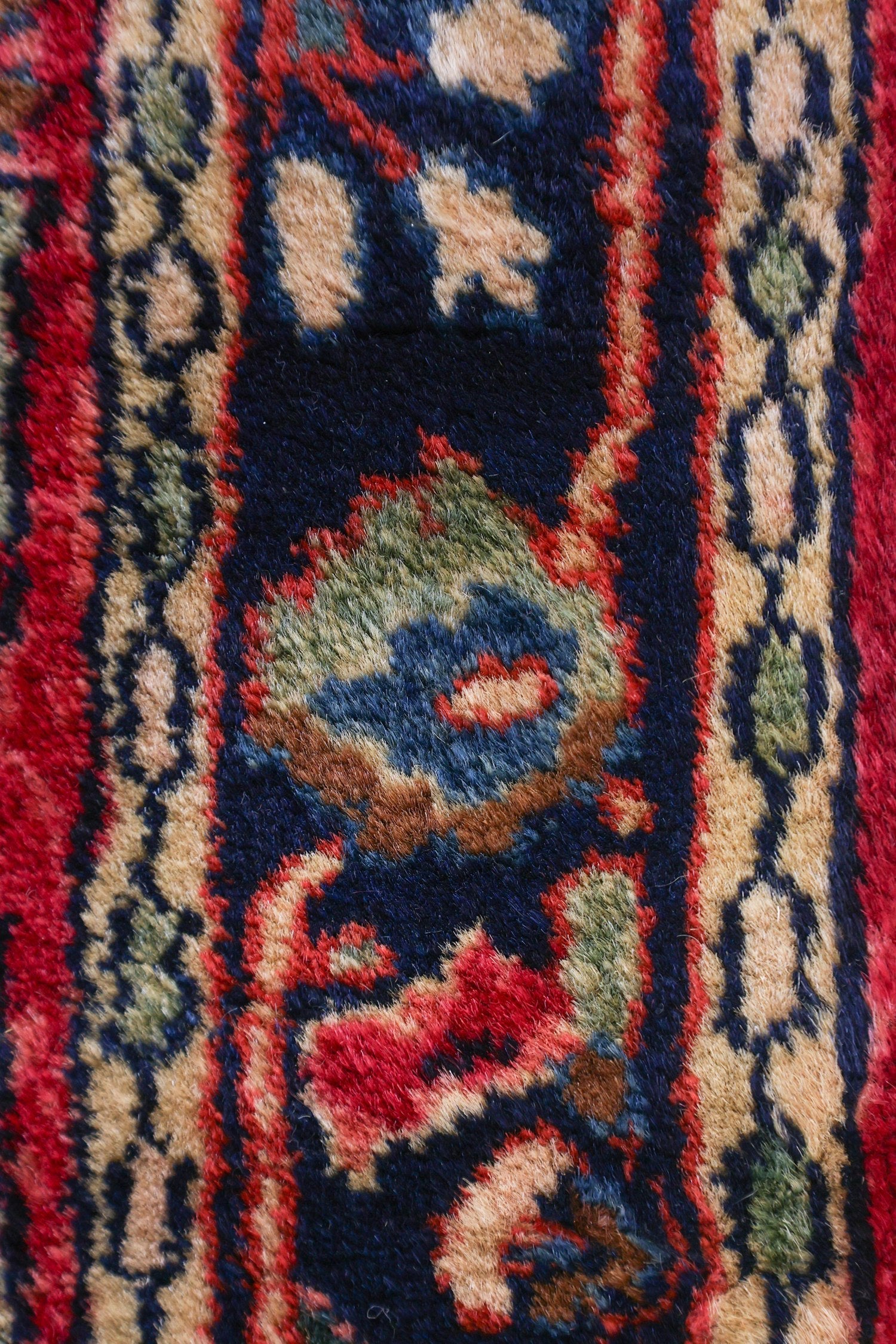 Antique Sarouk Handwoven Traditional Rug, JF8739