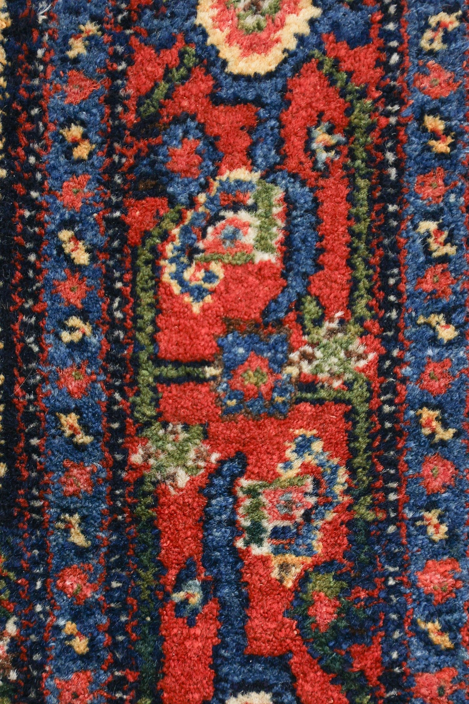 Antique Senneh Handwoven Traditional Rug, J76411