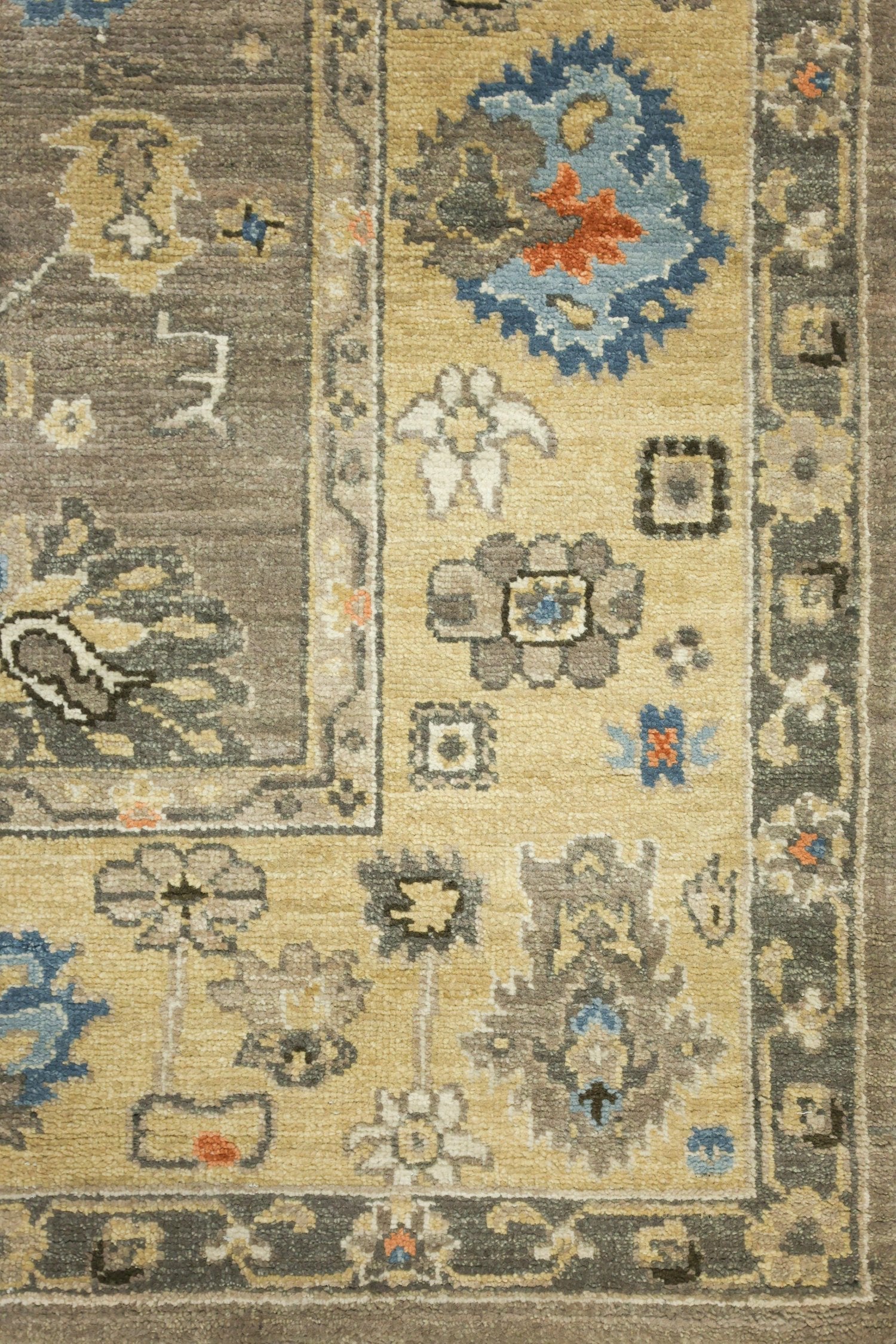 Sultanabad Handwoven Traditional Rug, J75771