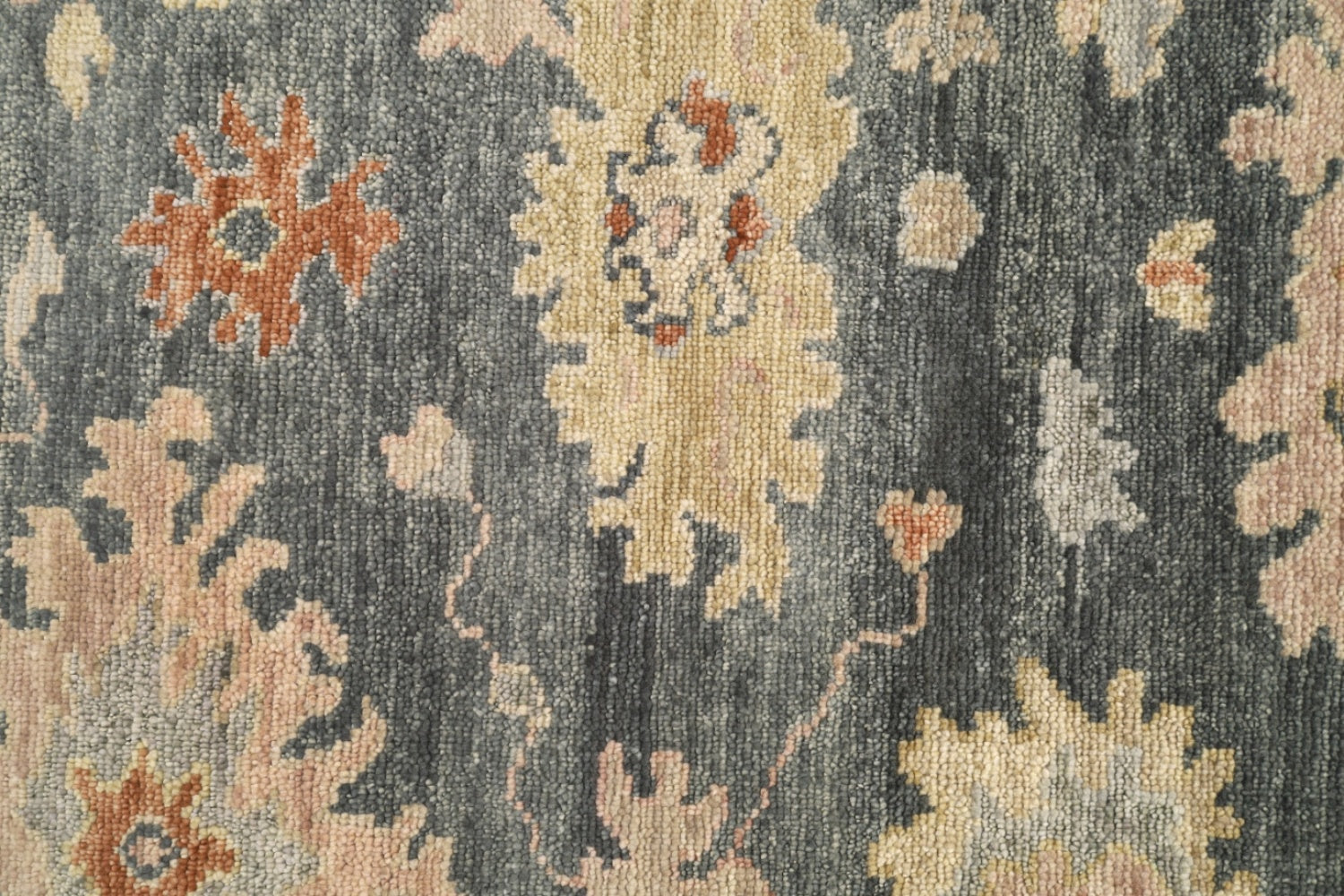 Sultanabad 1 Handwoven Traditional Rug, J72599