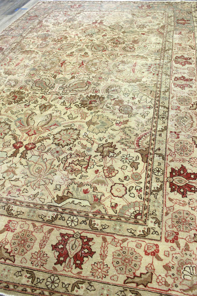 Vintage Tabriz Handwoven Traditional Rug, J47404