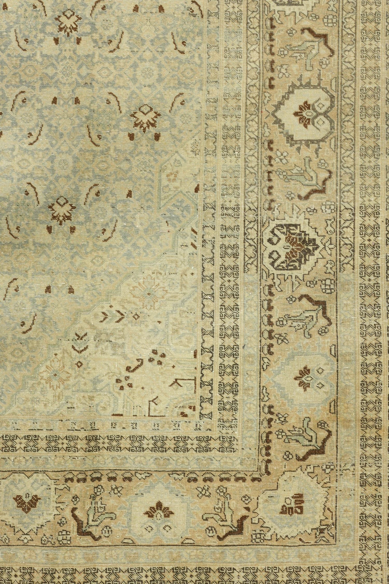 Vintage Tabriz Handwoven Traditional Rug, J67792