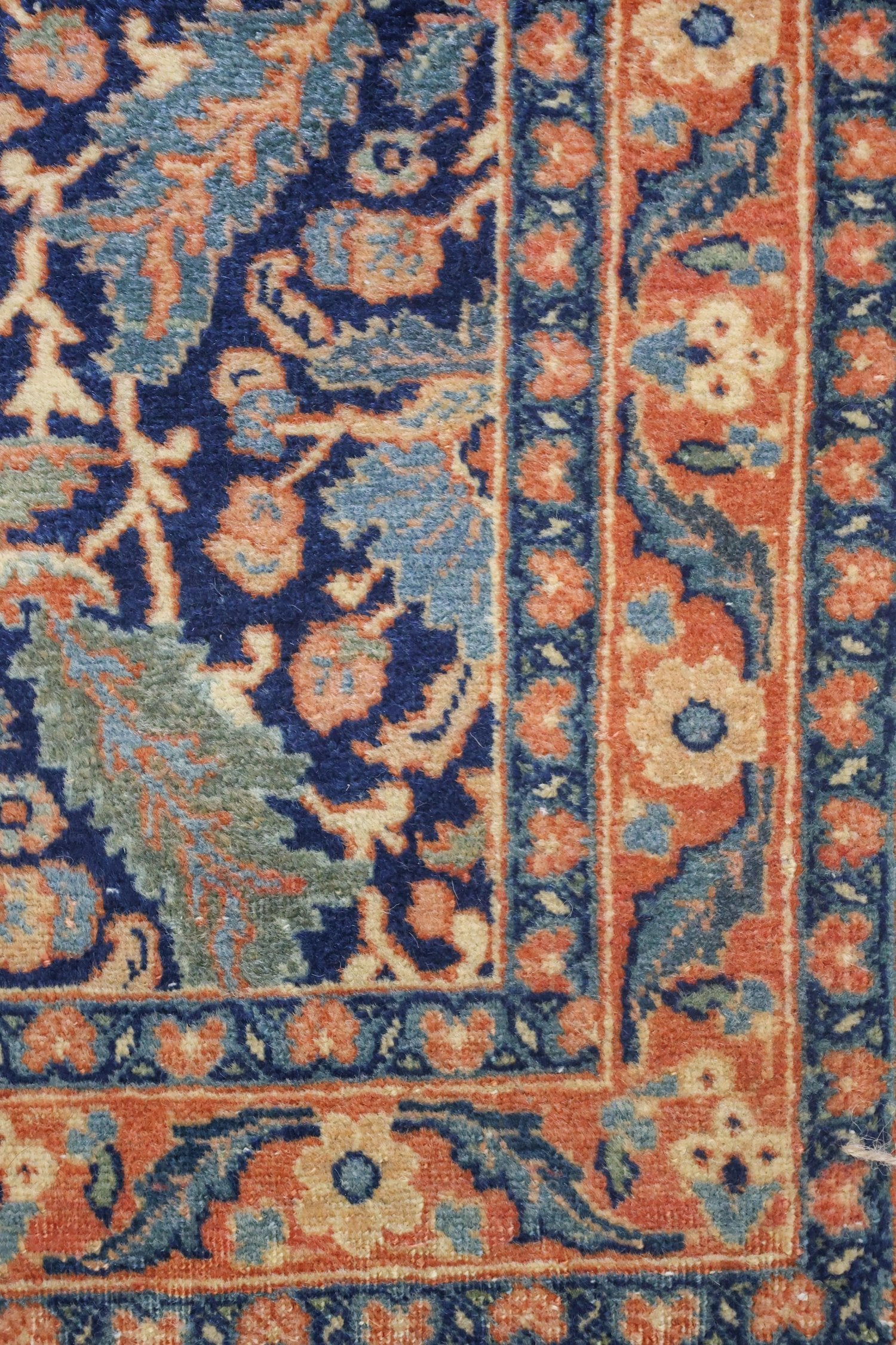 Antique Tabriz Handwoven Traditional Rug, J69206