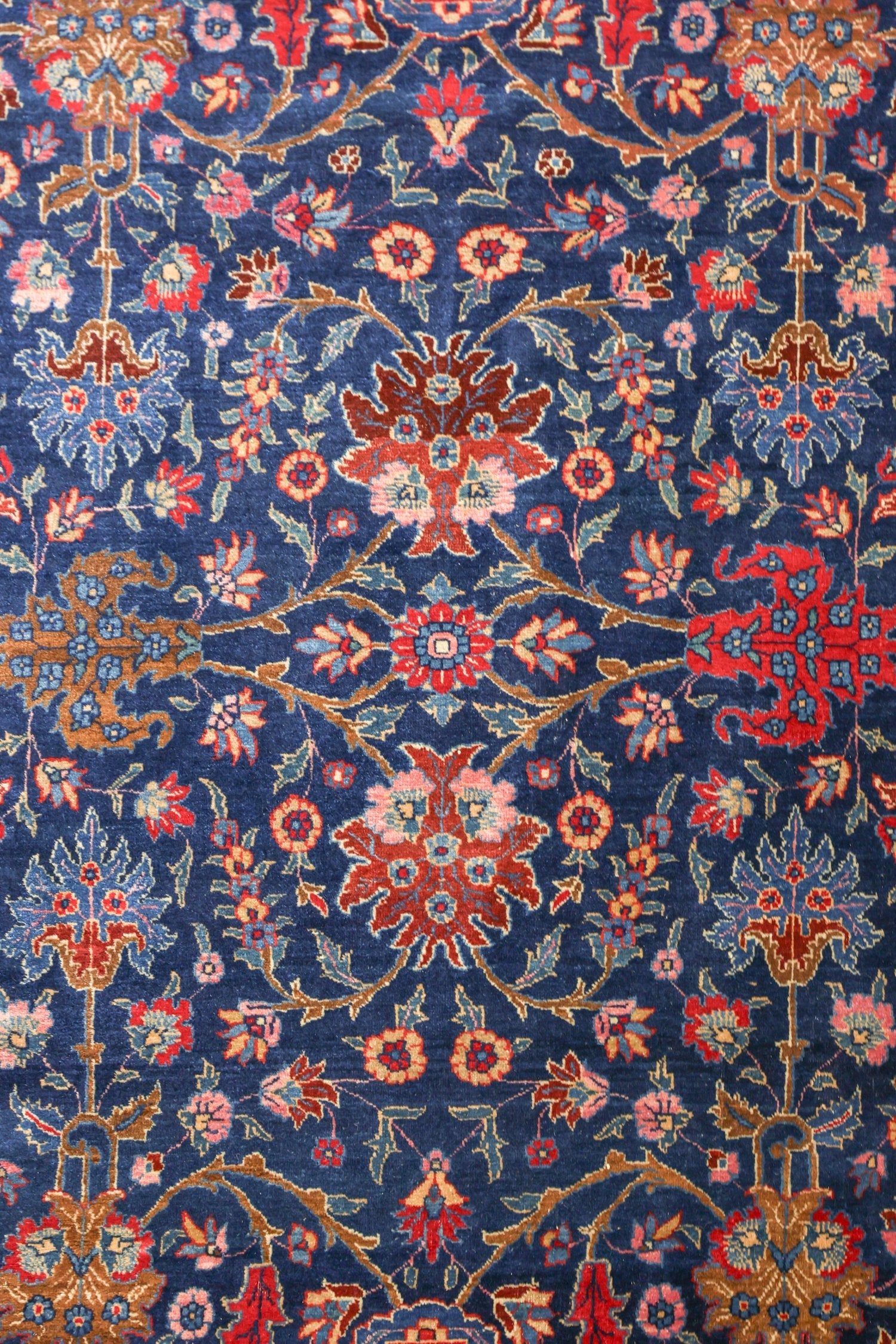 Antique Tabriz Handwoven Traditional Rug, J75584