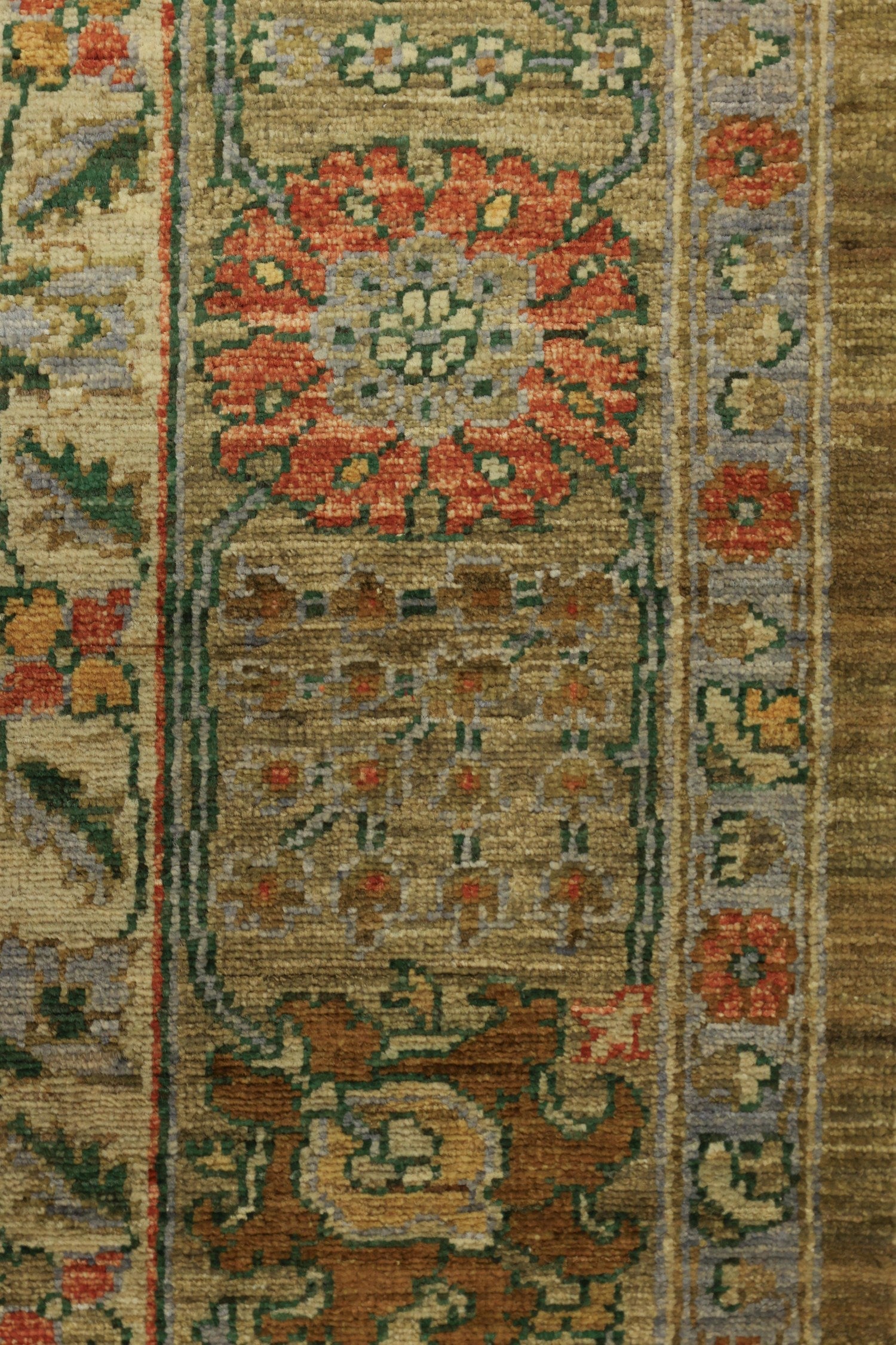 Vase Handwoven Traditional Rug, J72082