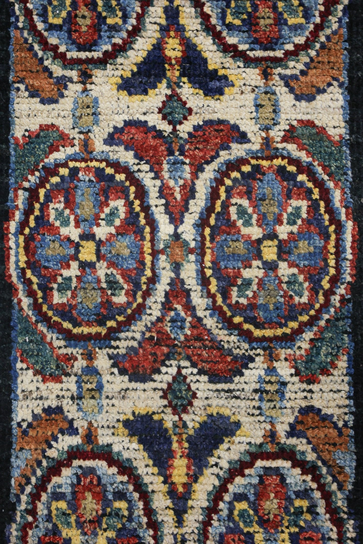 Zewart Handwoven Traditional Rug, J75335