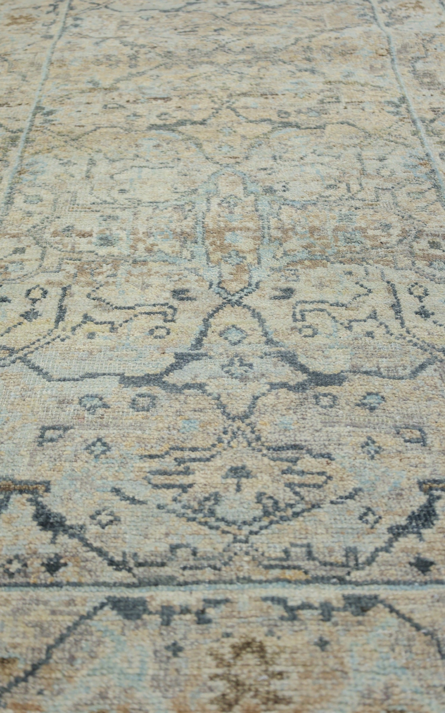 Arabesque Handwoven Transitional Rug, J73799