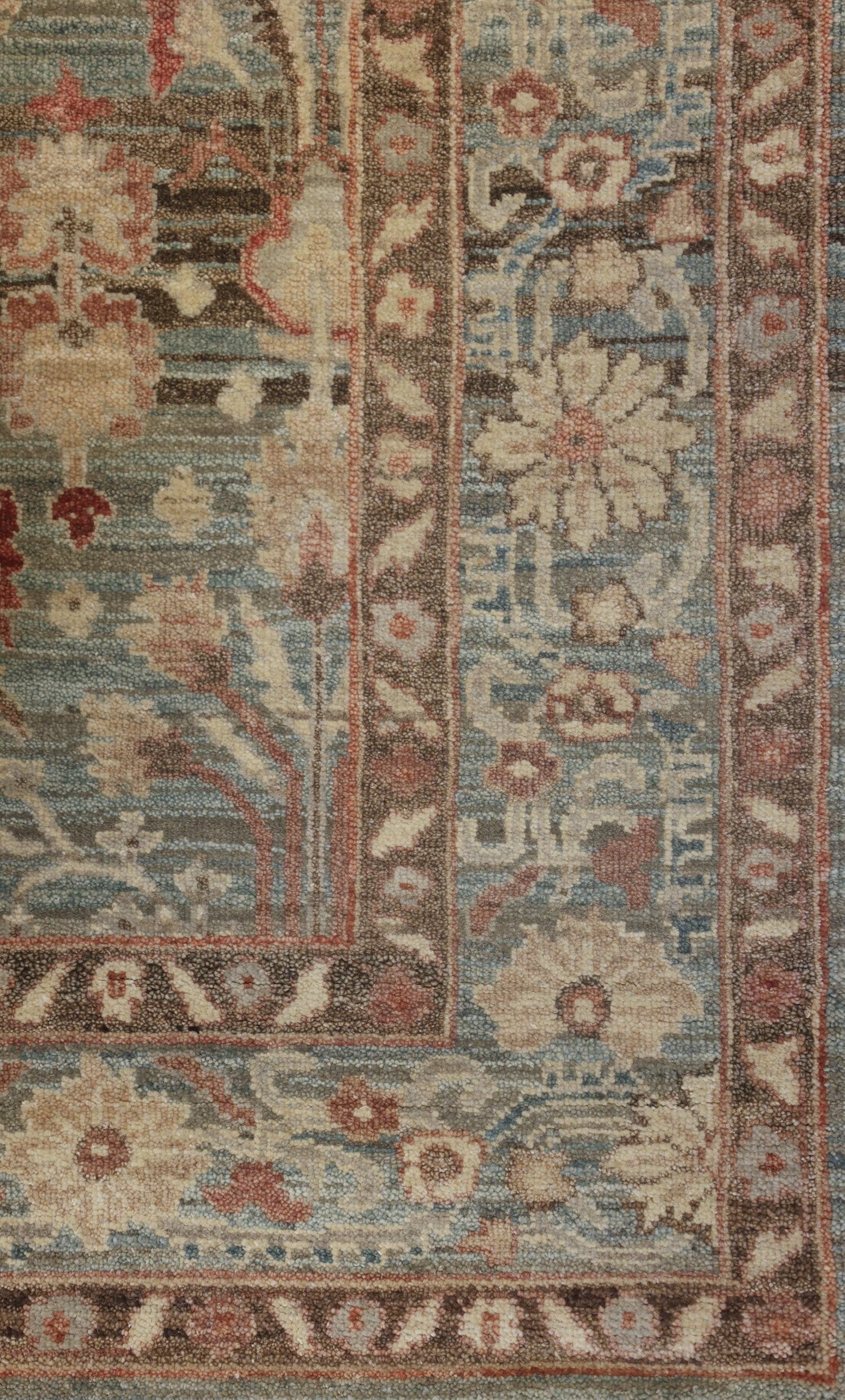 Ferahan Handwoven Transitional Rug, J73992