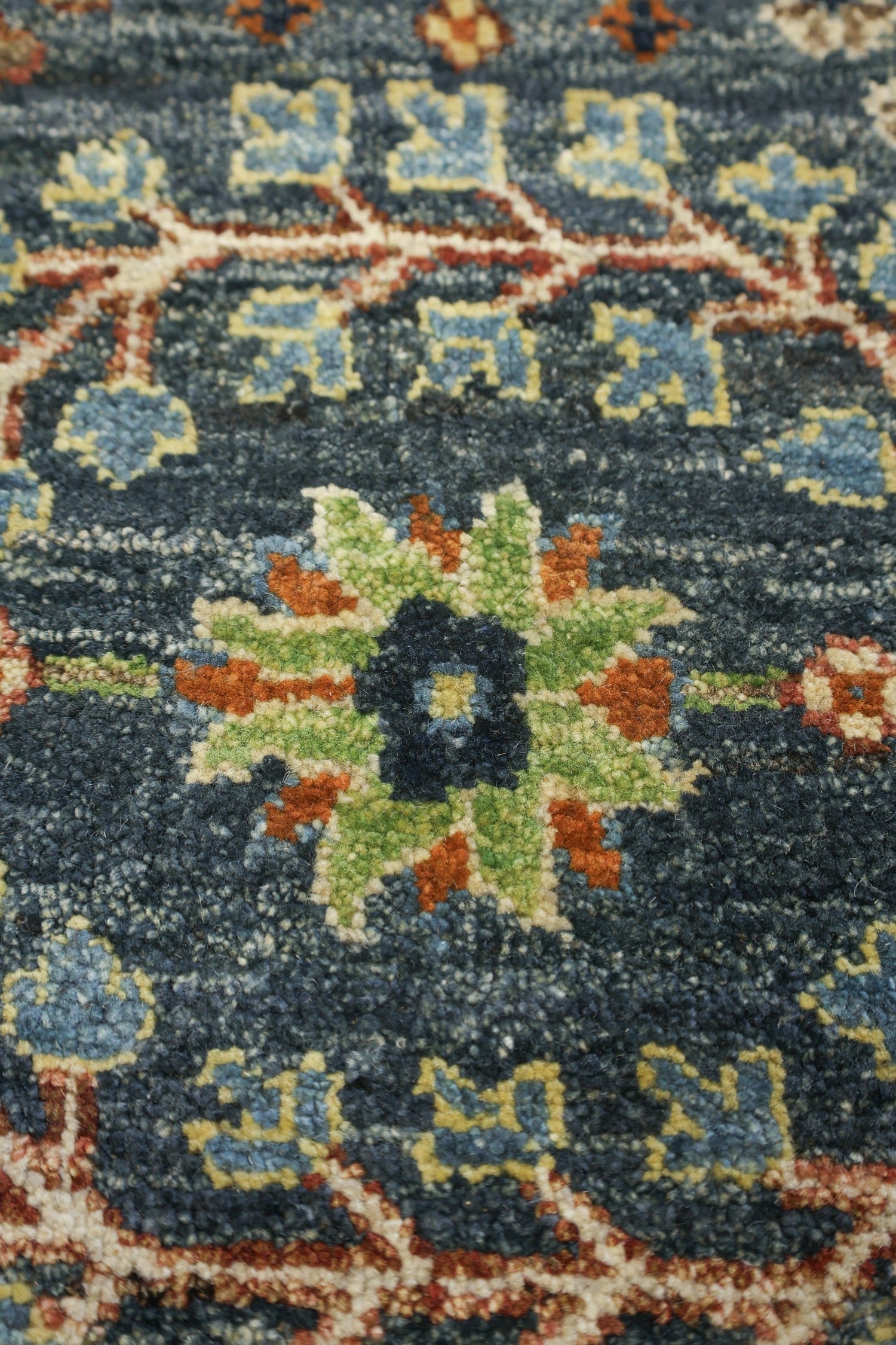 Ferahan Handwoven Transitional Rug, J73821