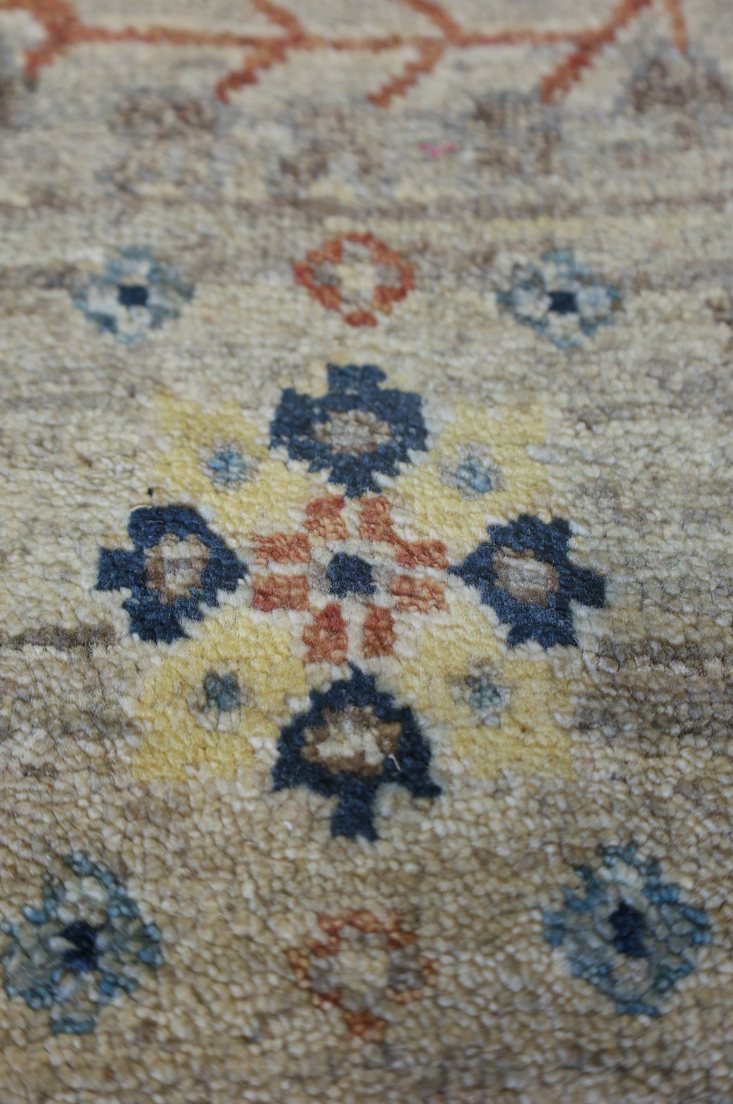 Ferahan Handwoven Transitional Rug, J73823