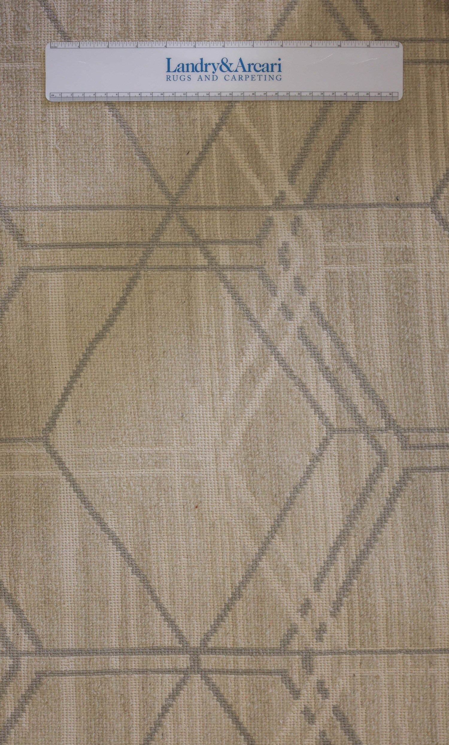 Foursquare Handwoven Transitional Rug, J74024