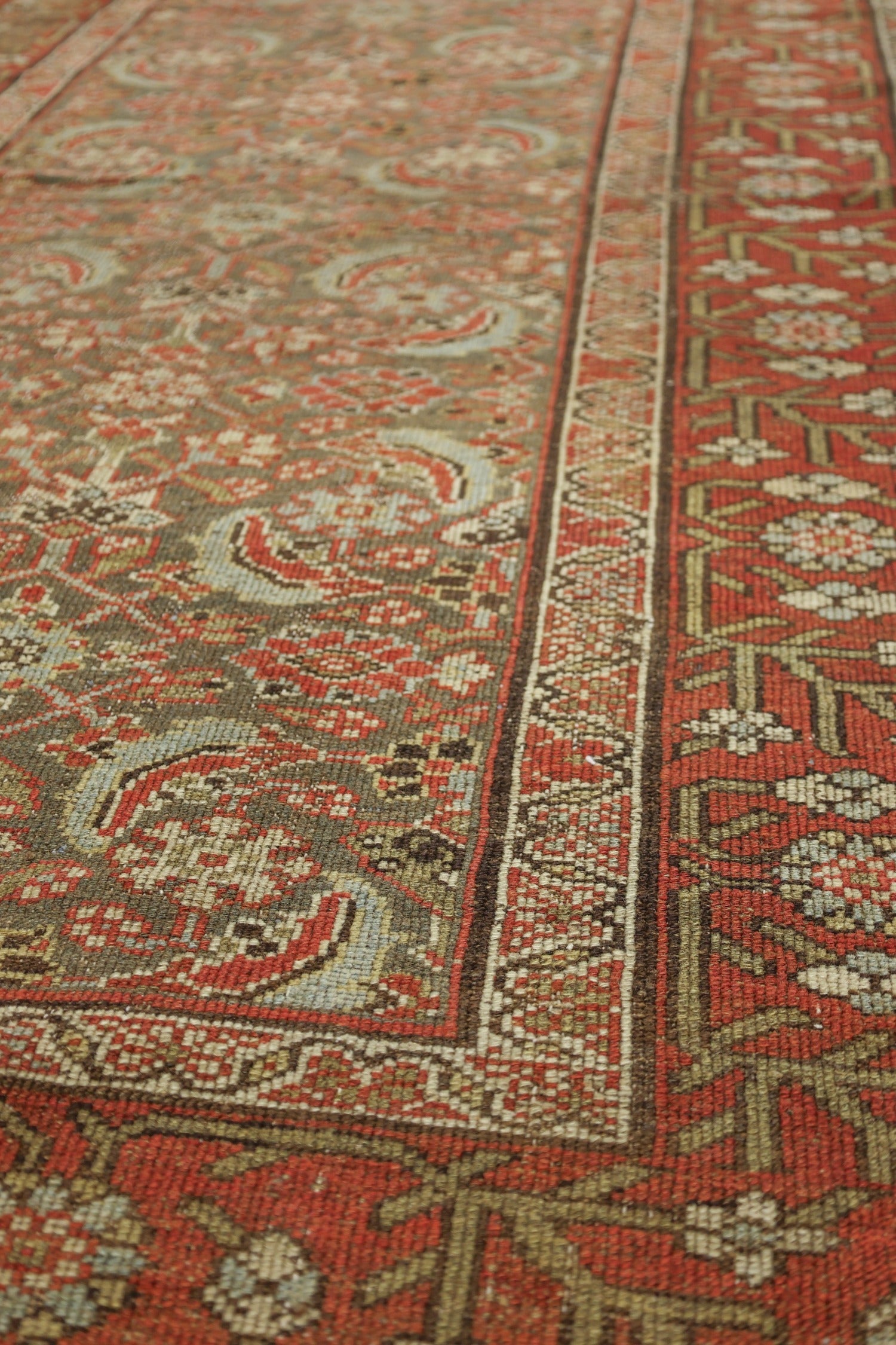 Vintage Hamadan Handwoven Transitional Rug, J76692