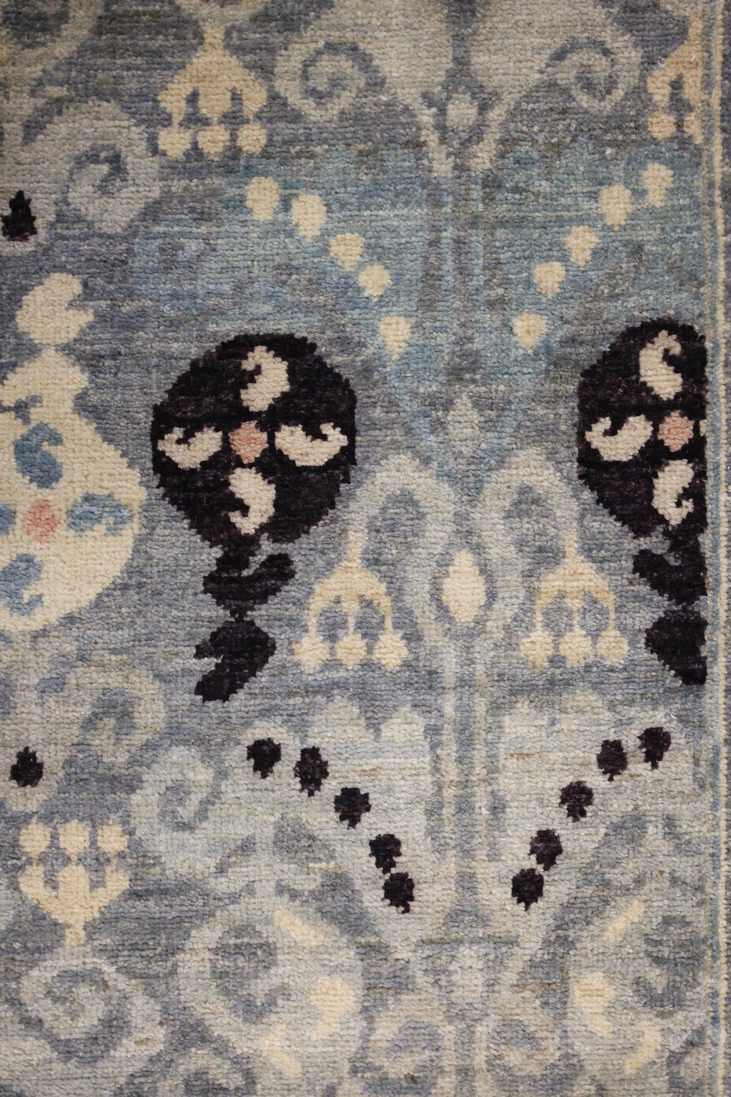 Ikat Handwoven Transitional Rug, J58441