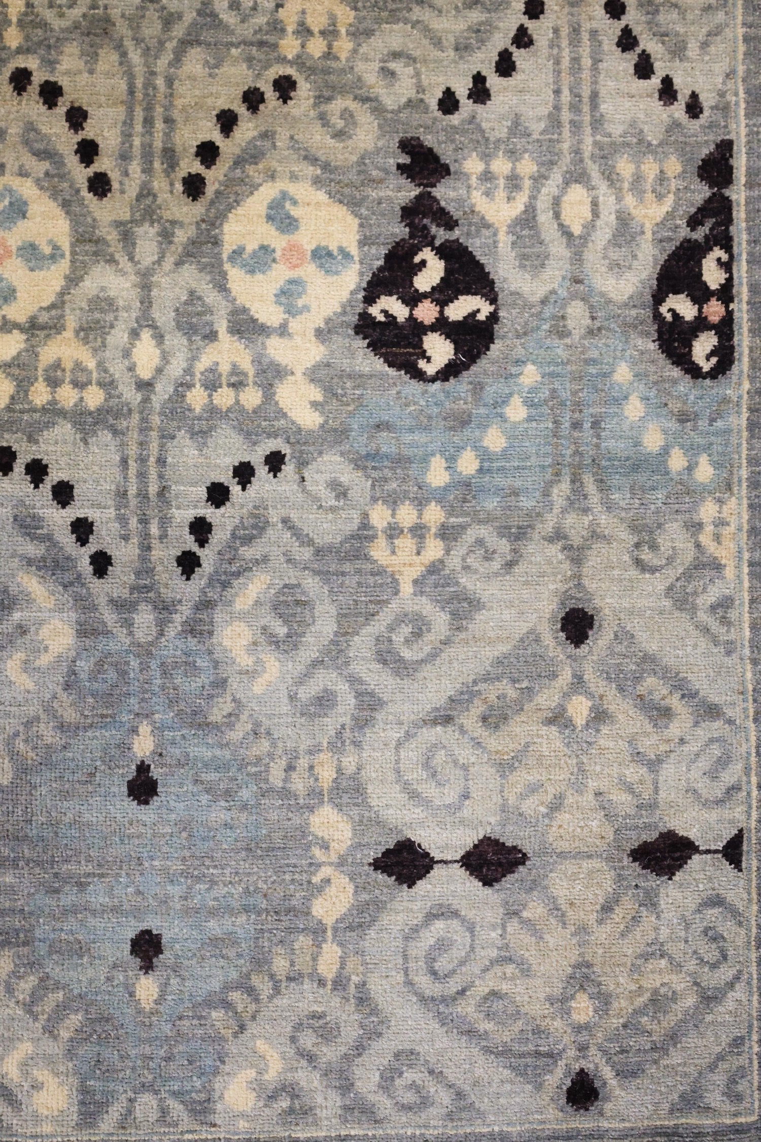 Ikat Handwoven Transitional Rug, J58441