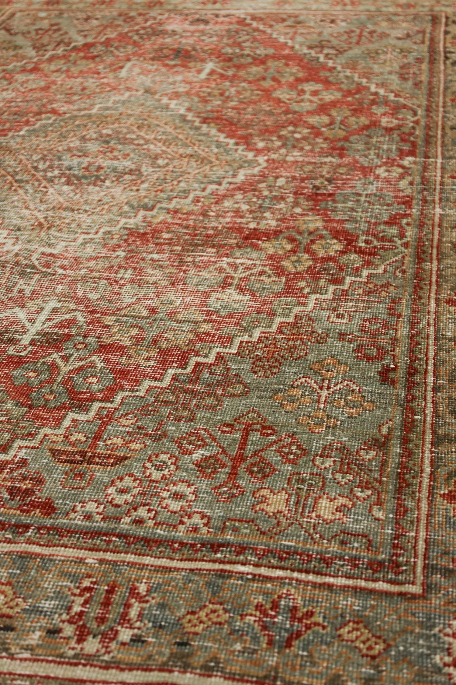 Vintage Joshaqan Handwoven Transitional Rug, J76653