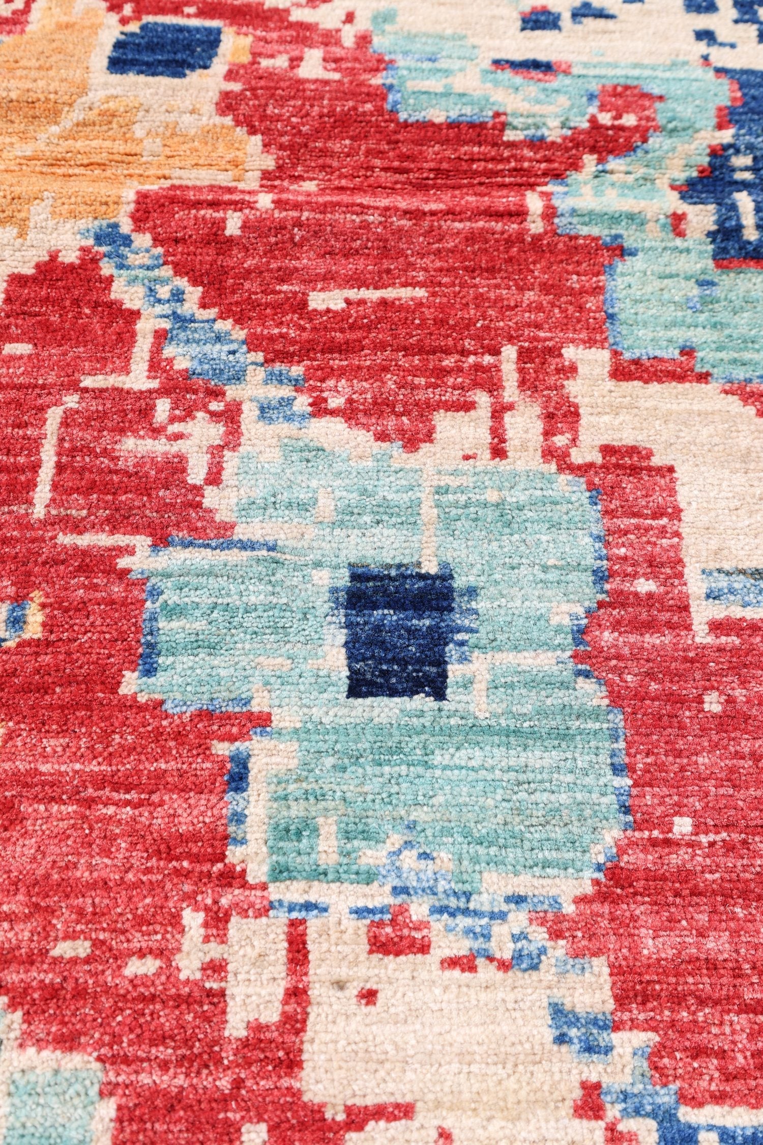 Moghul Handwoven Transitional Rug, J74826