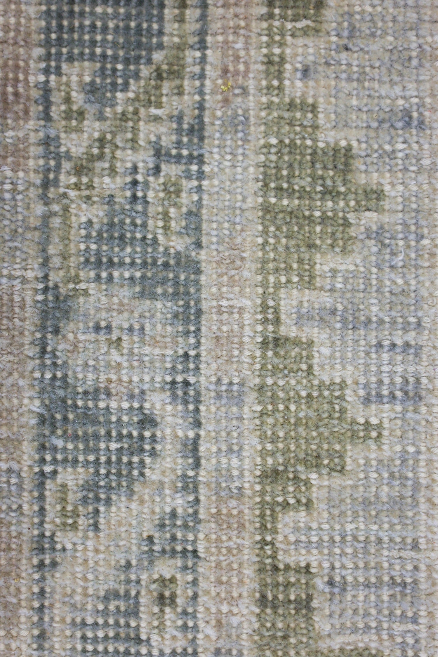 Needlepoint Handwoven Transitional Rug, J75692