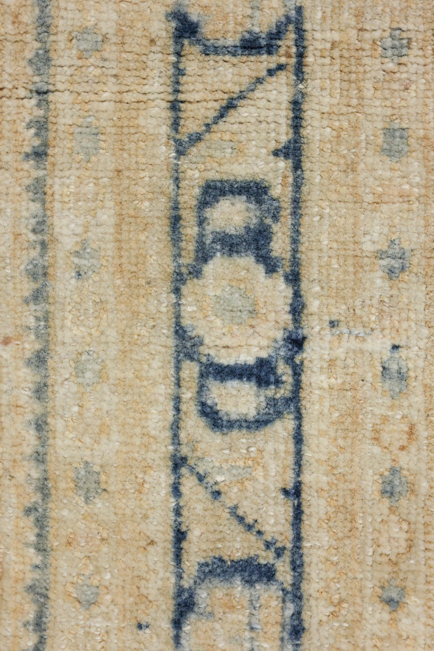 Vintage Sarouk Handwoven Transitional Rug, J76636