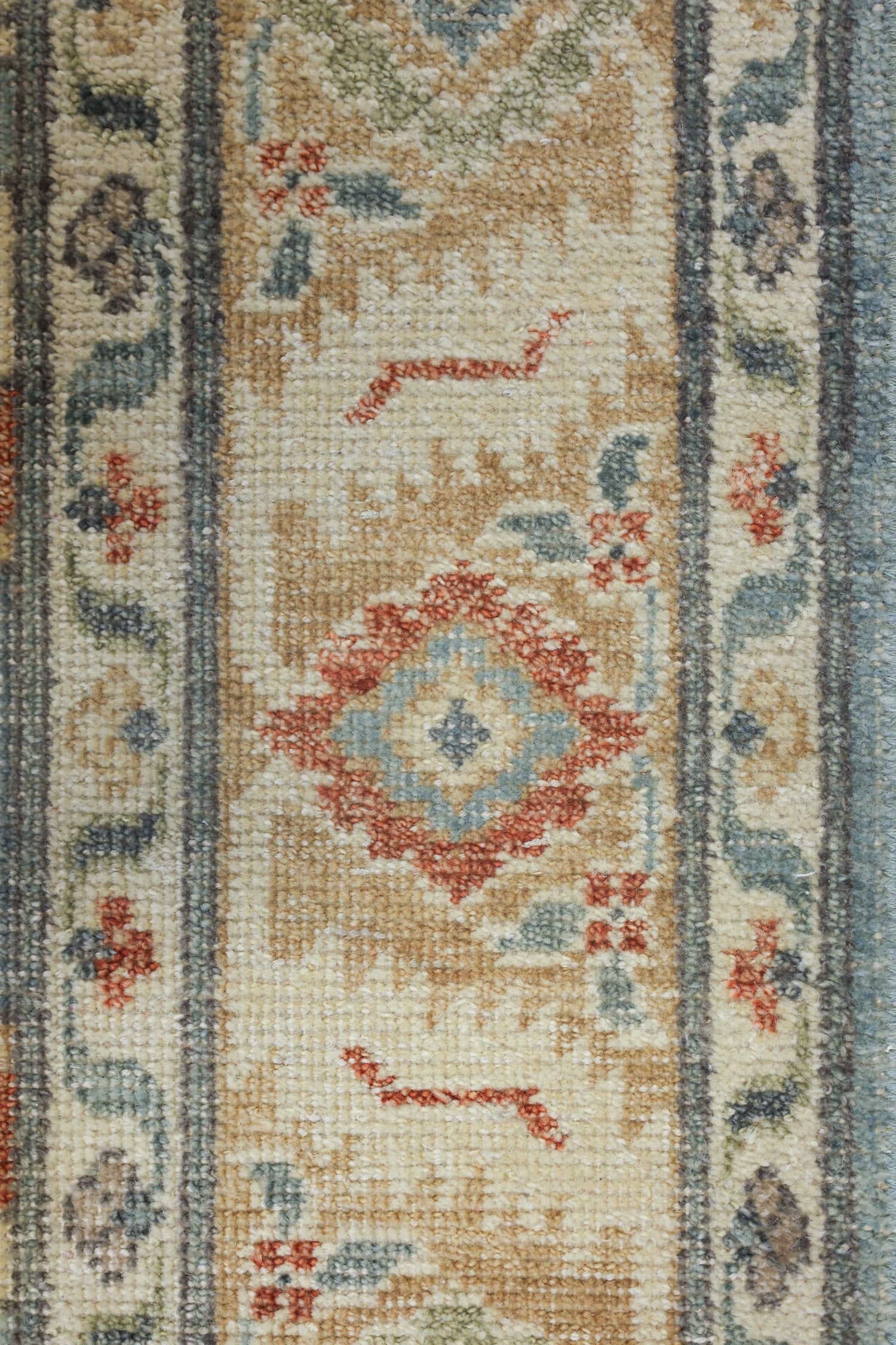 Serapi Handwoven Transitional Rug, J74308