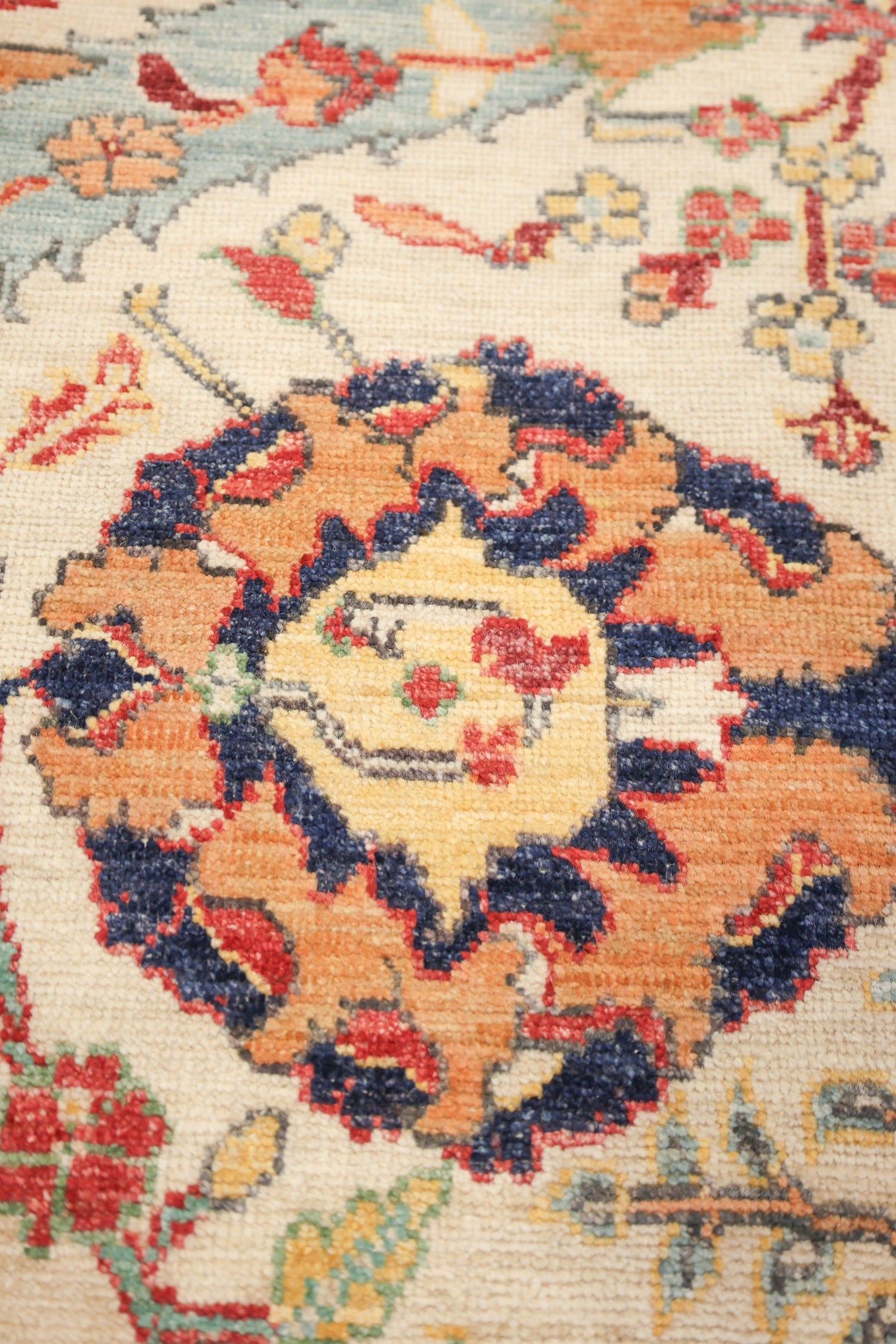 Sickle Leaf Handwoven Transitional Rug, J75005