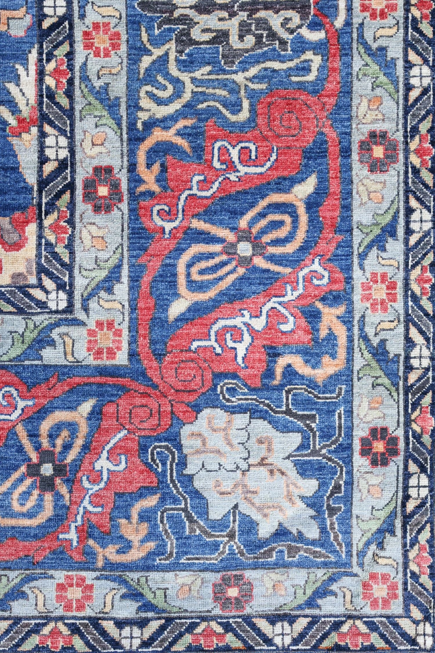 Arabesque Handwoven Tribal Rug, J74815