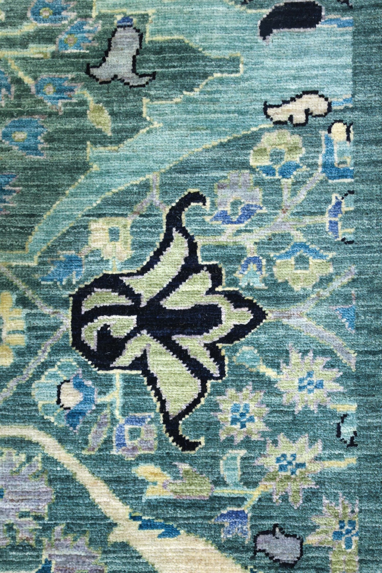 Arabesque Handwoven Tribal Rug, J77006