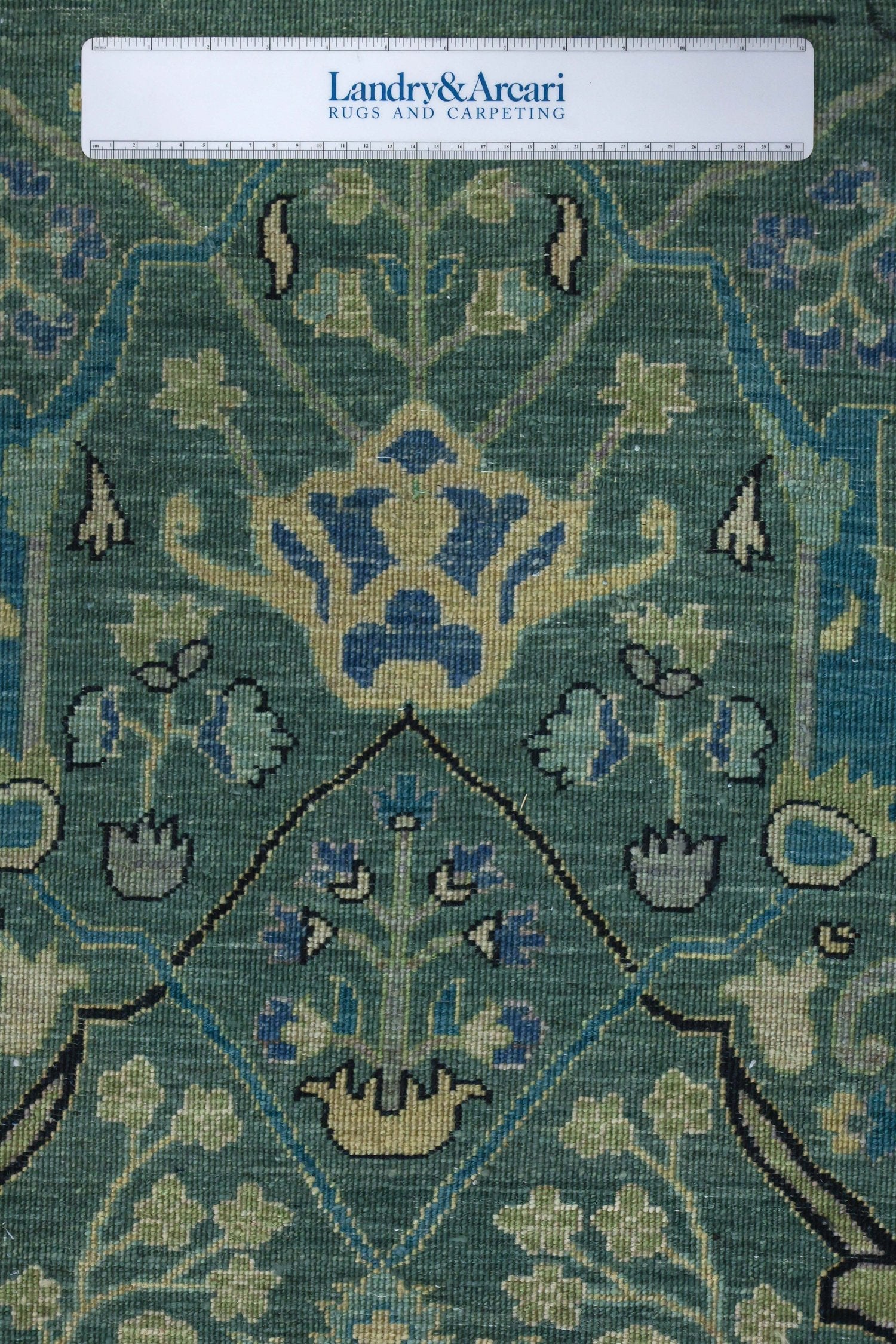 Arabesque Handwoven Tribal Rug, J77006