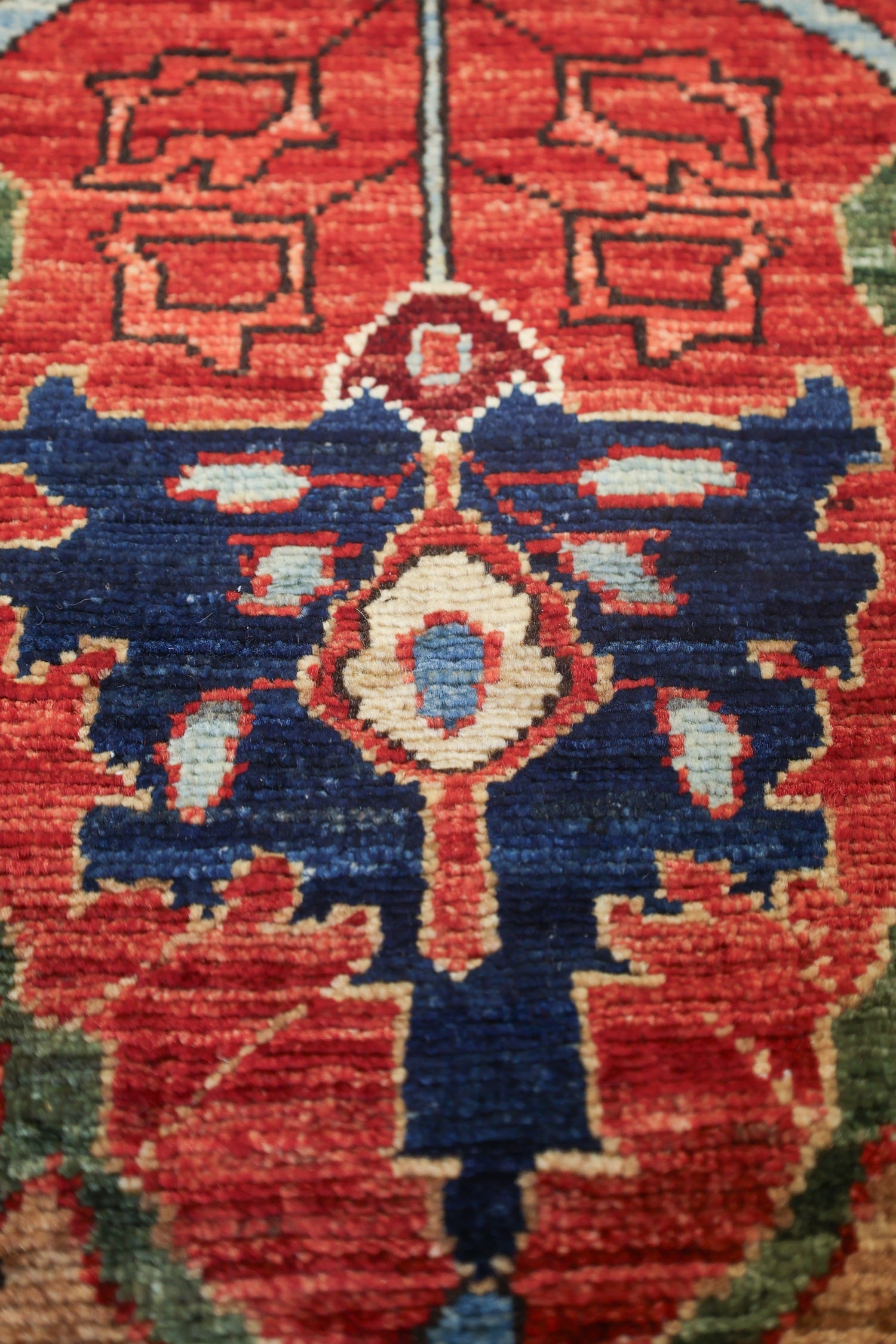 Arabesque Bijar Handwoven Tribal Rug, J75187