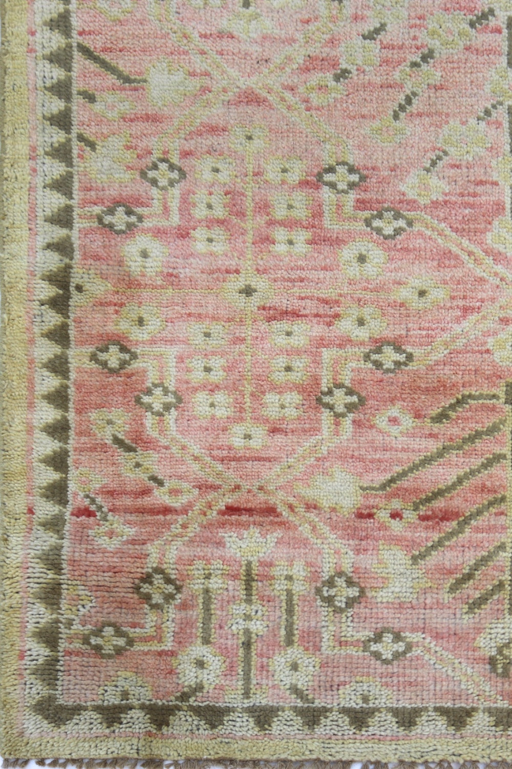 Bakhtiari Handwoven Tribal Rug, J71624