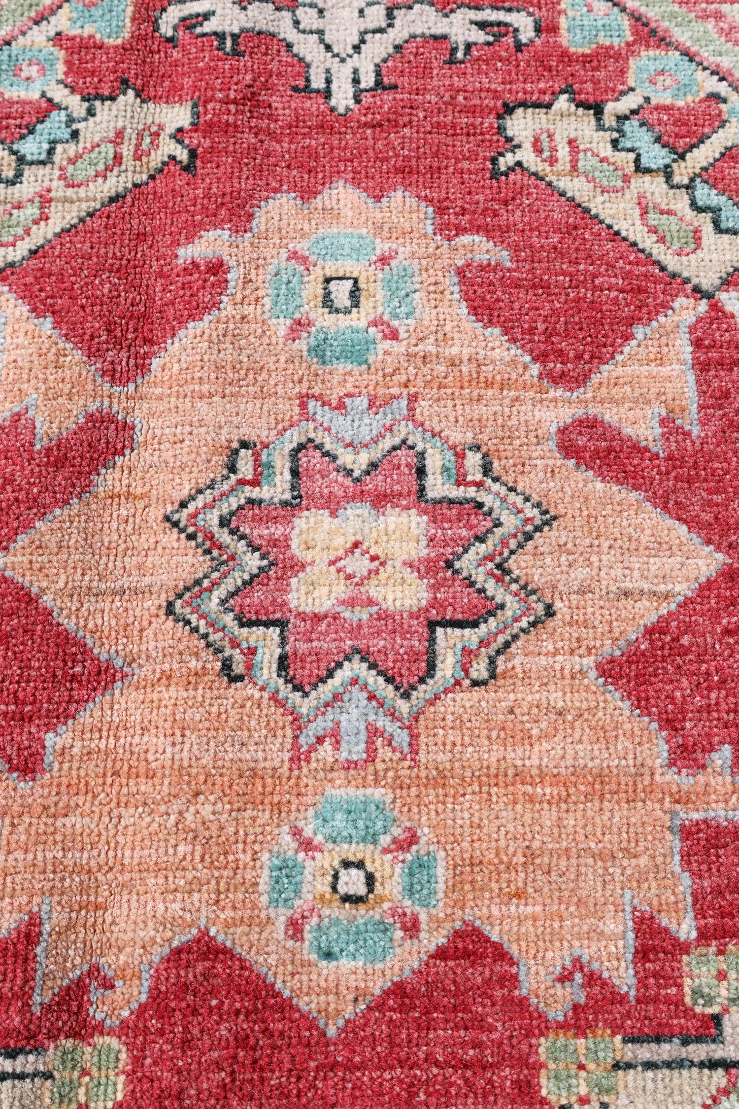 Bakshaish Handwoven Tribal Rug, J74861