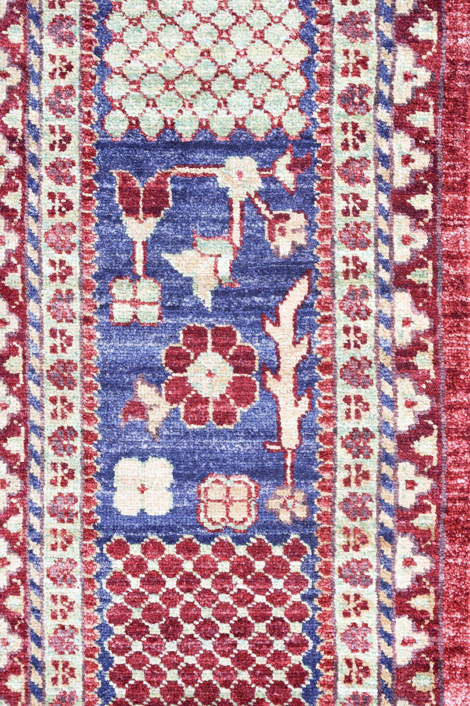 Bakshaish Handwoven Closeout Rug, J74956