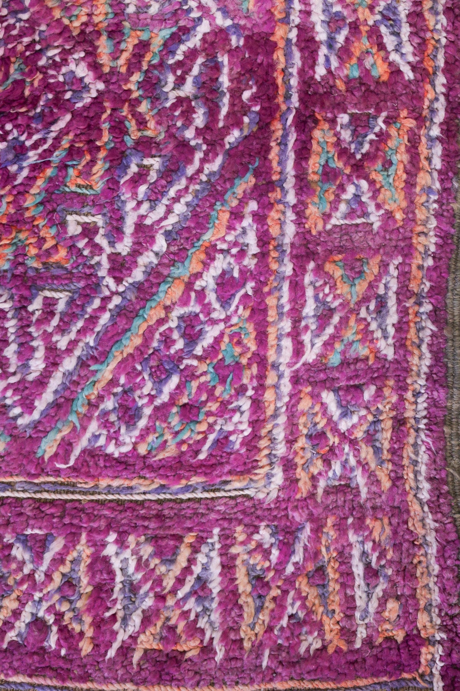 Vintage Berber Handwoven Tribal Rug, J74111