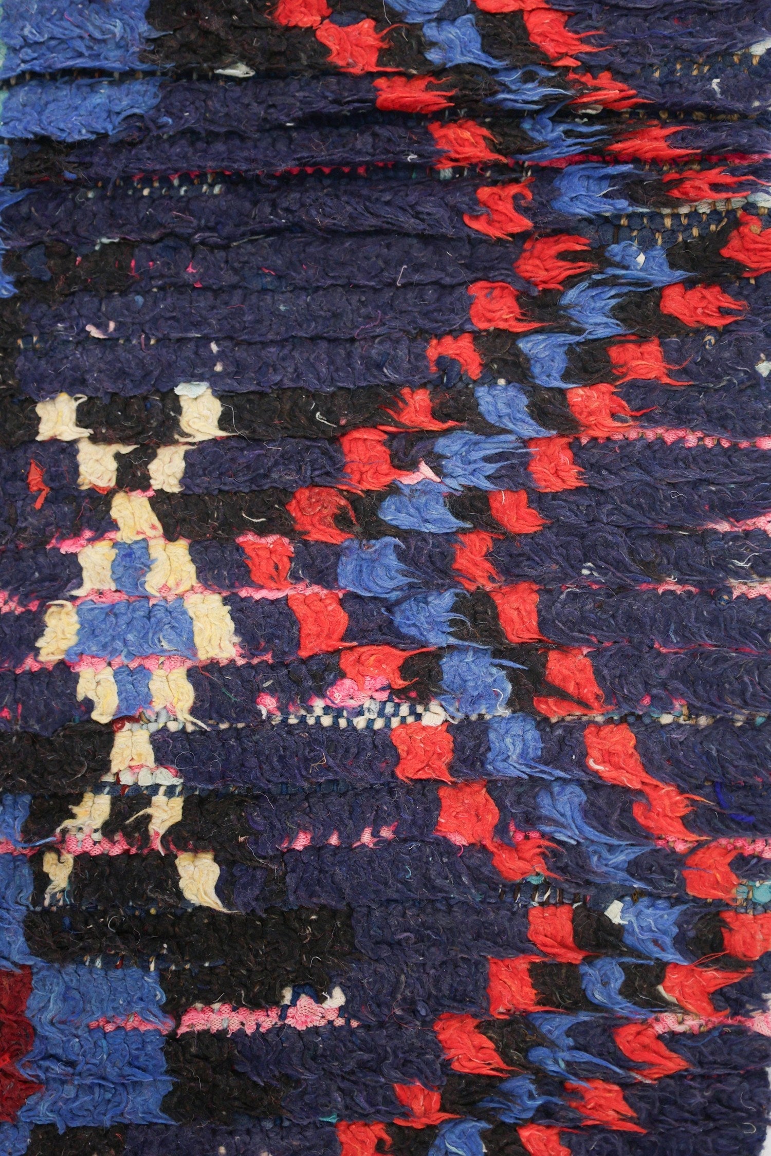 Vintage Berber Handwoven Tribal Rug, J74122