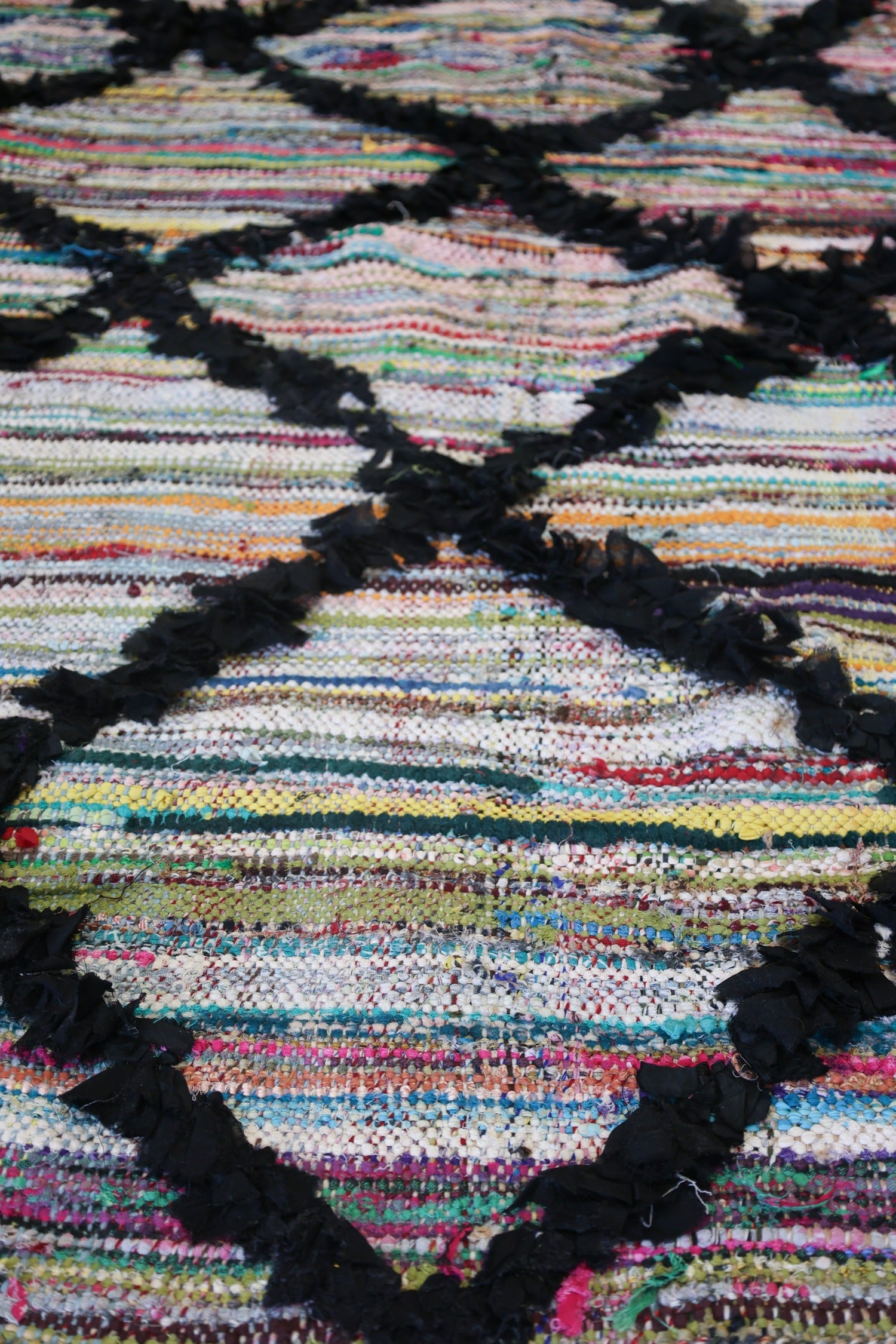 Vintage Berber Handwoven Tribal Rug, J74129