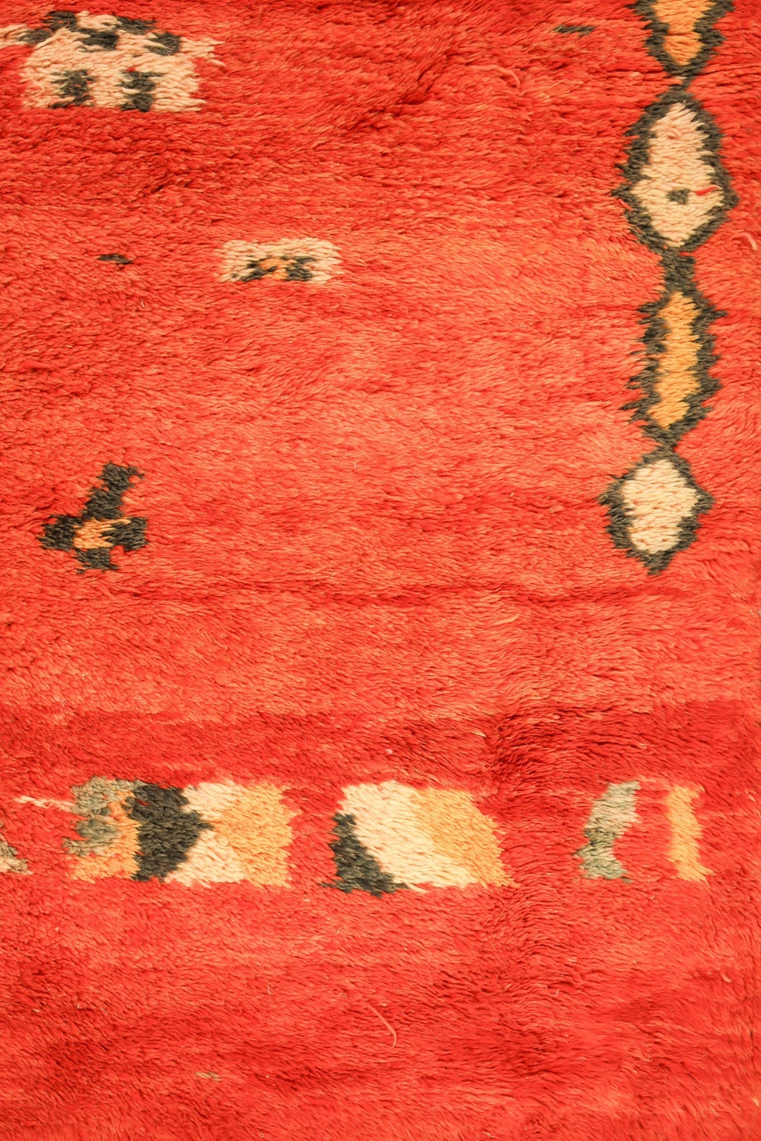 Vintage Berber Handwoven Tribal Rug, J62408