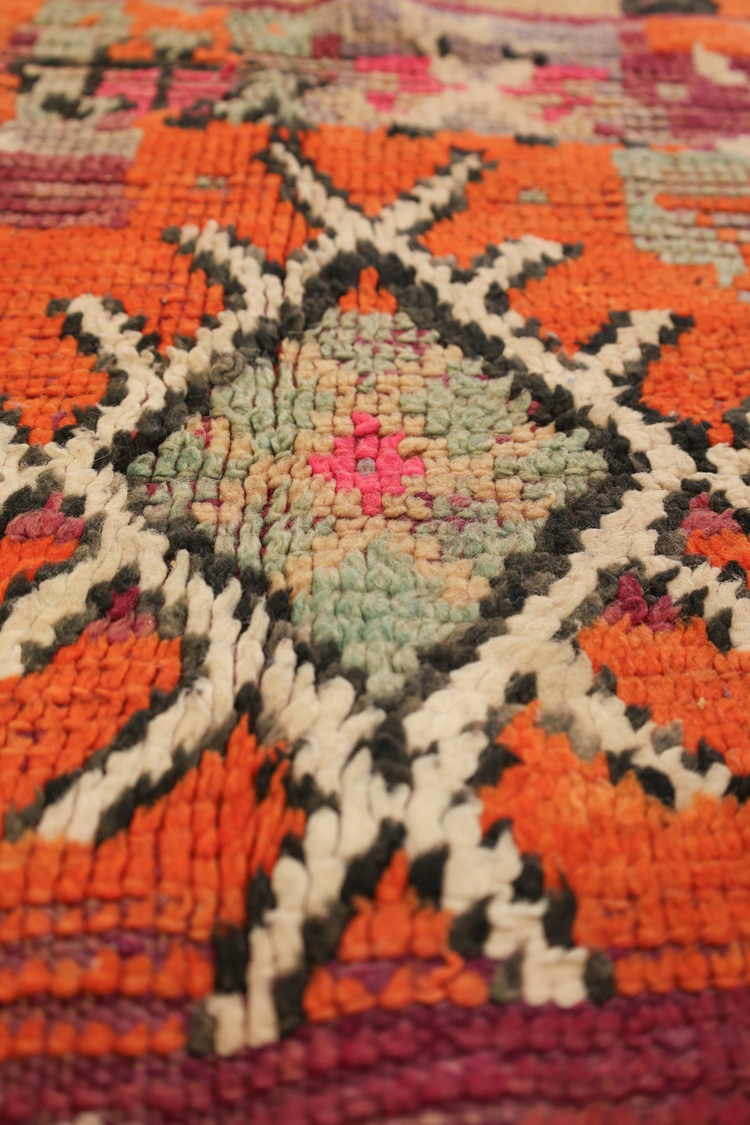 Vintage Berber Handwoven Tribal Rug, J62415