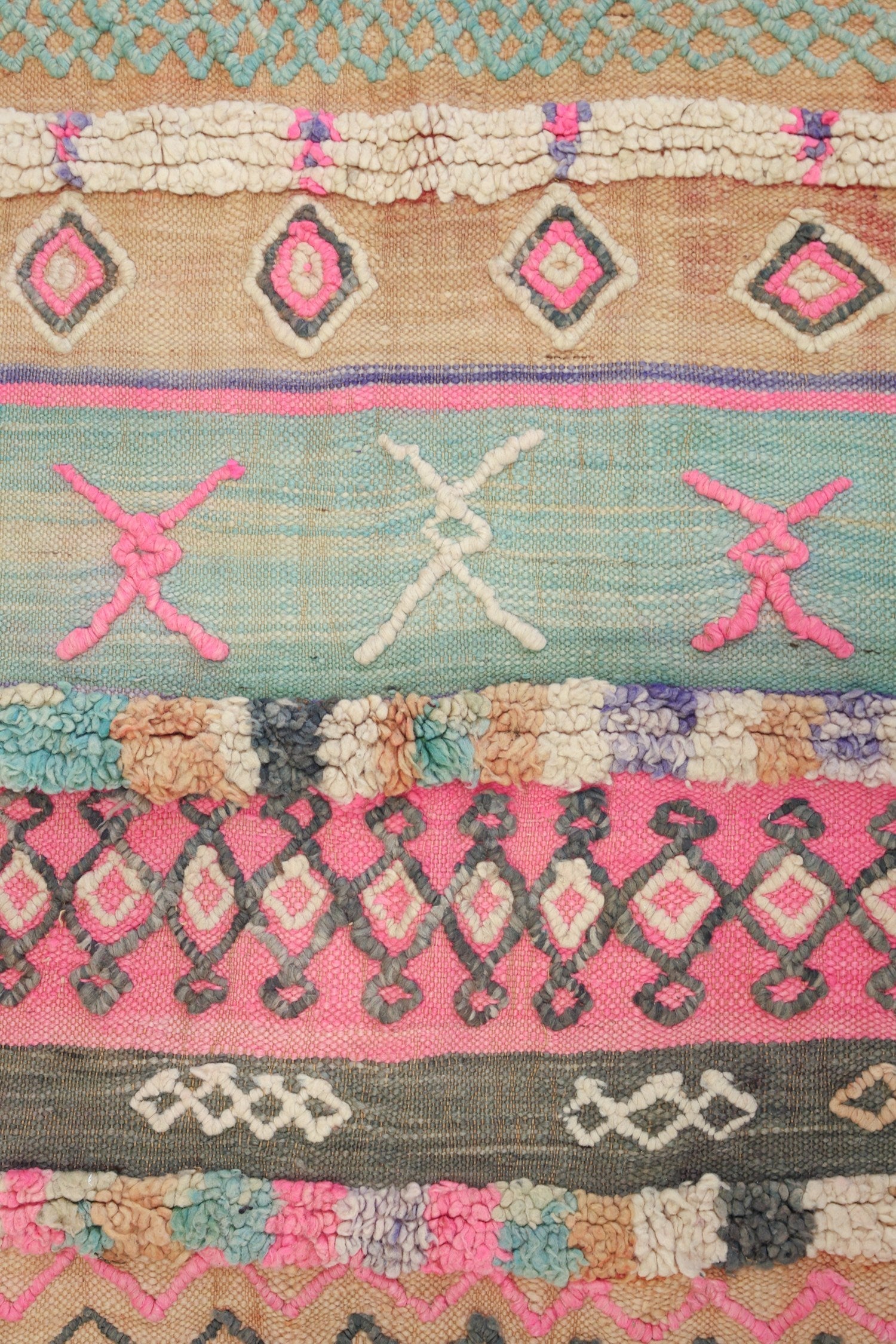 Vintage Berber Handwoven Tribal Rug, J74251