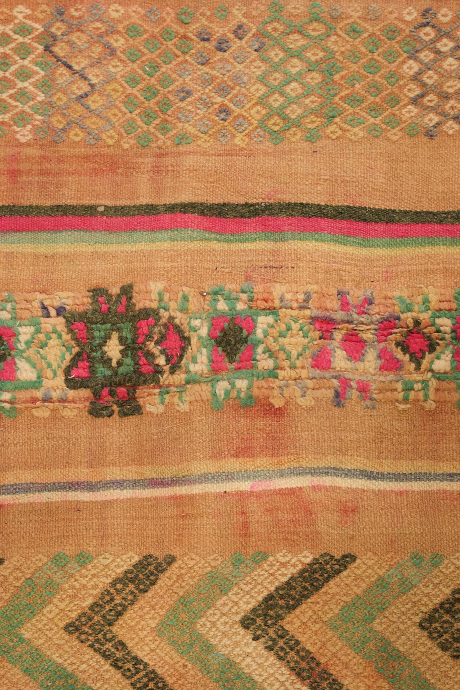 Vintage Berber Handwoven Tribal Rug, J74252