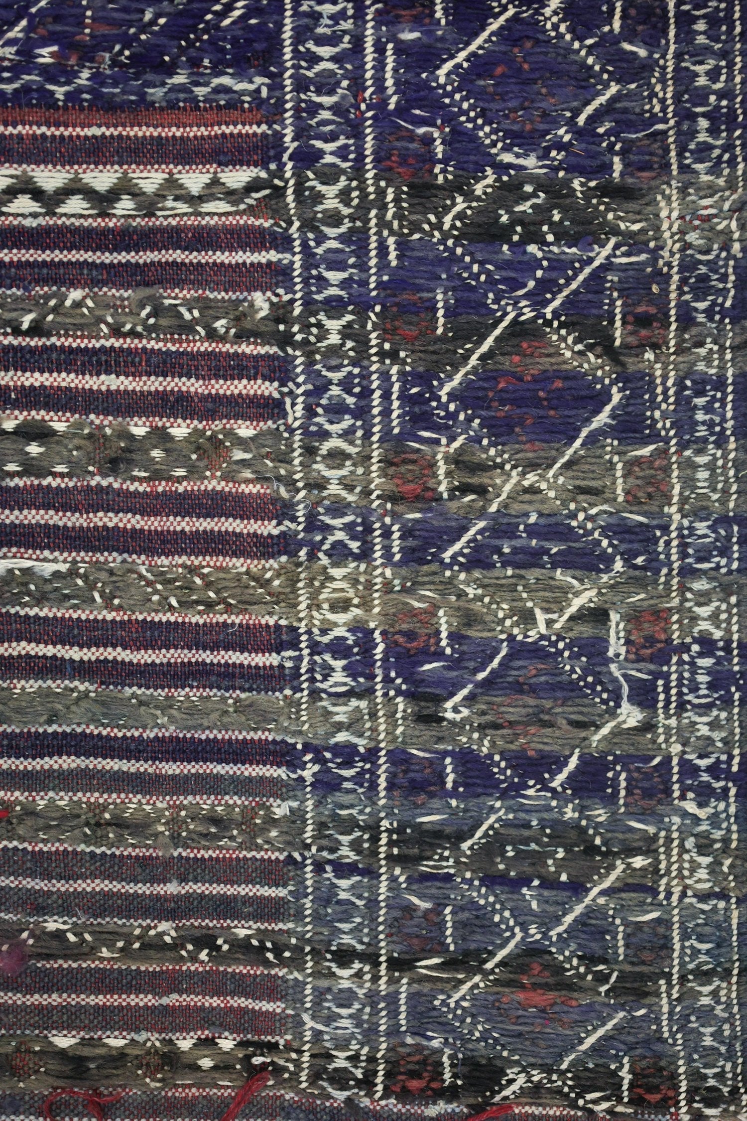 Vintage Berber Handwoven Tribal Rug, J74253