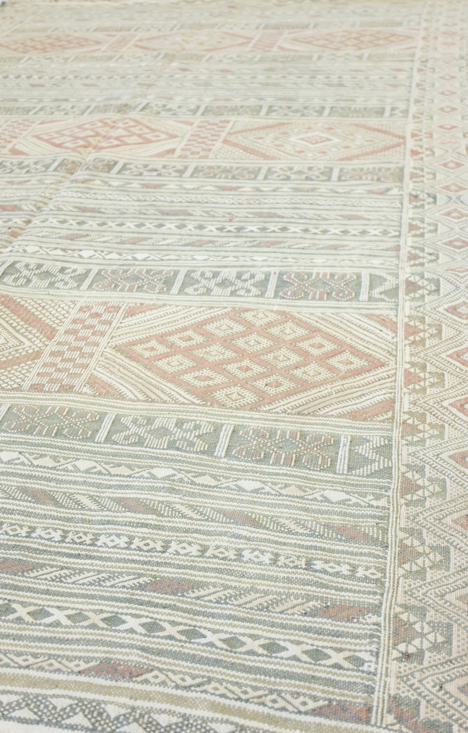 Berber Handwoven Tribal Rug, J74277