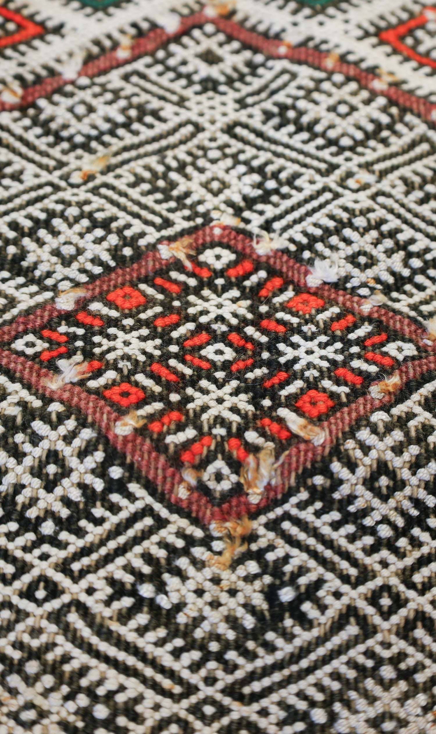 Berber Handwoven Tribal Rug, J74299