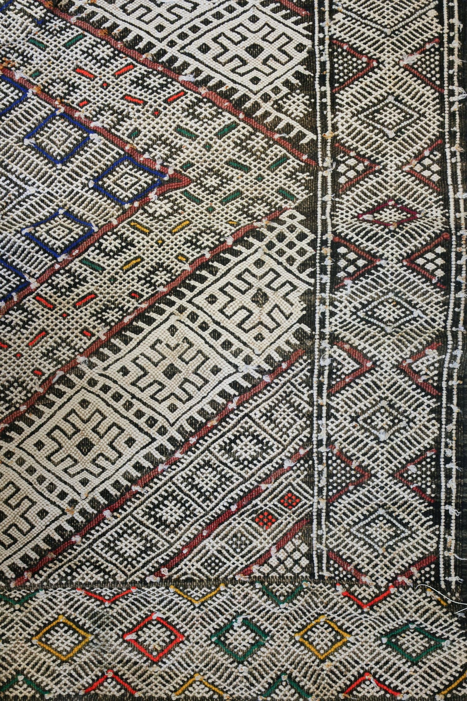 Berber Handwoven Tribal Rug, J74299