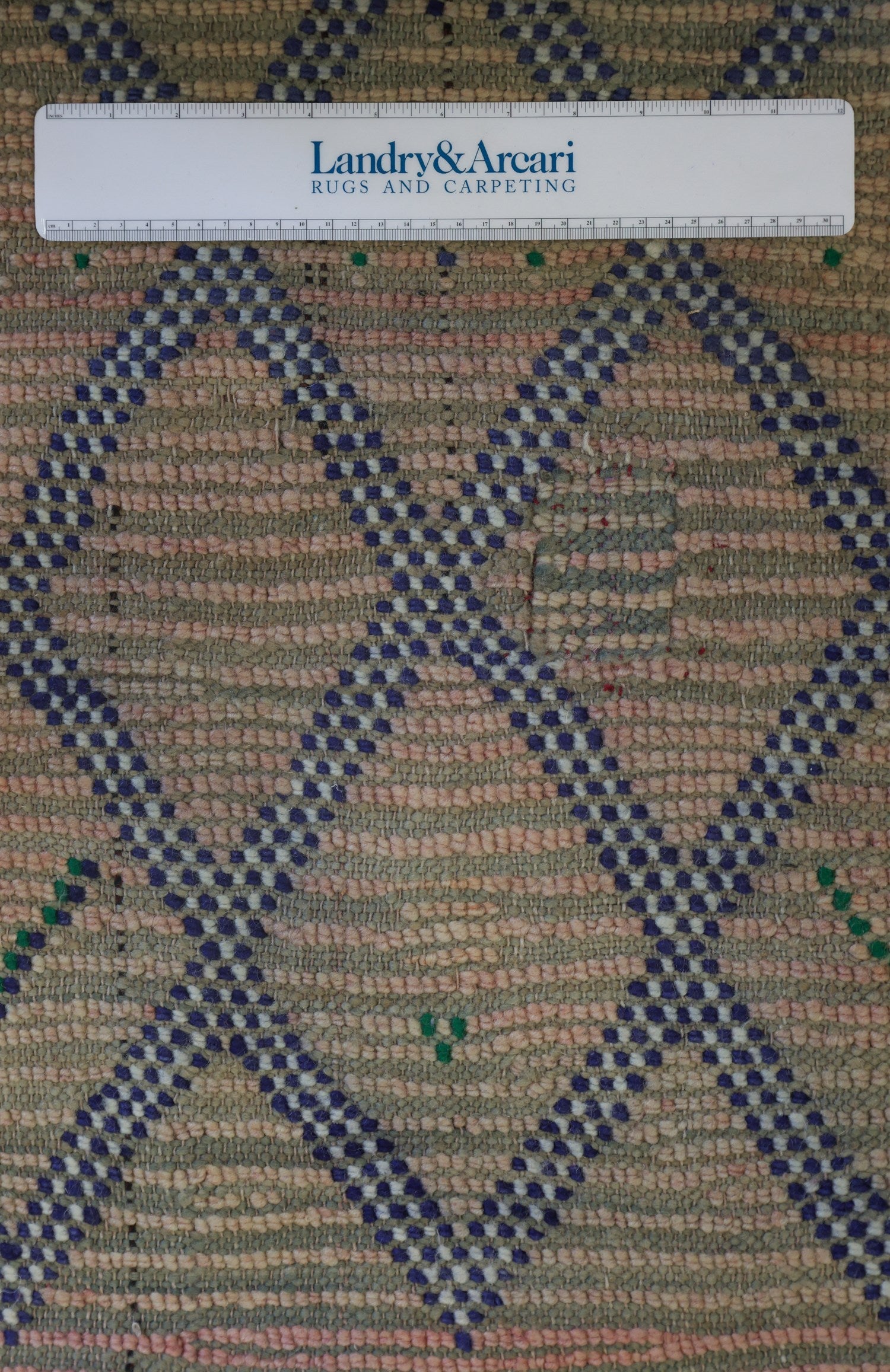 Vintage Berber Handwoven Tribal Rug, J75017