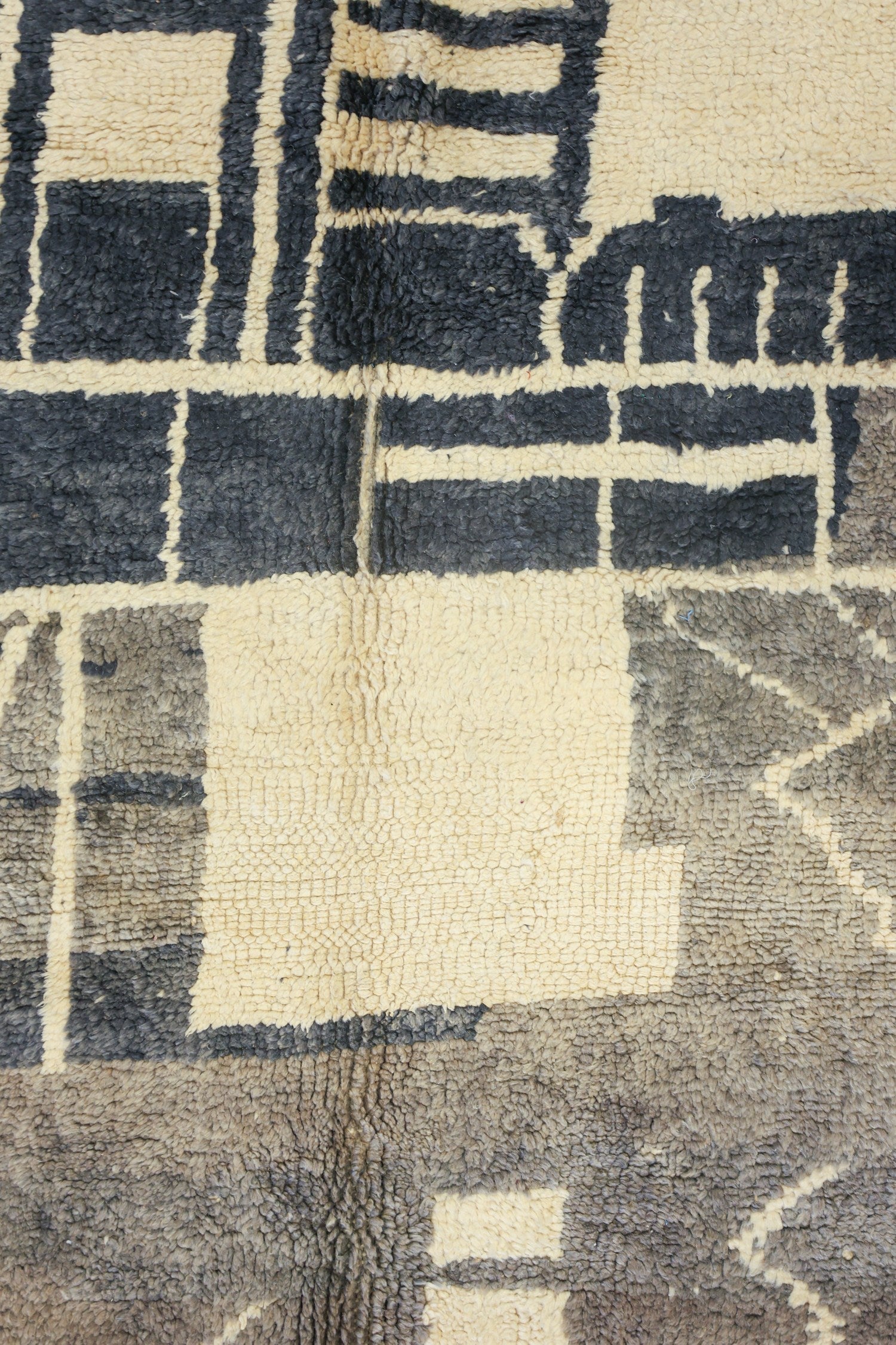 Berber Handwoven Tribal Rug, J75020