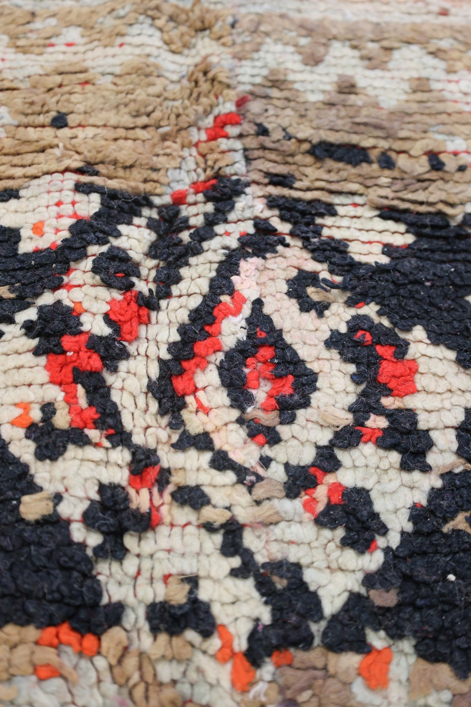 Vintage Berber Handwoven Tribal Rug, J75029