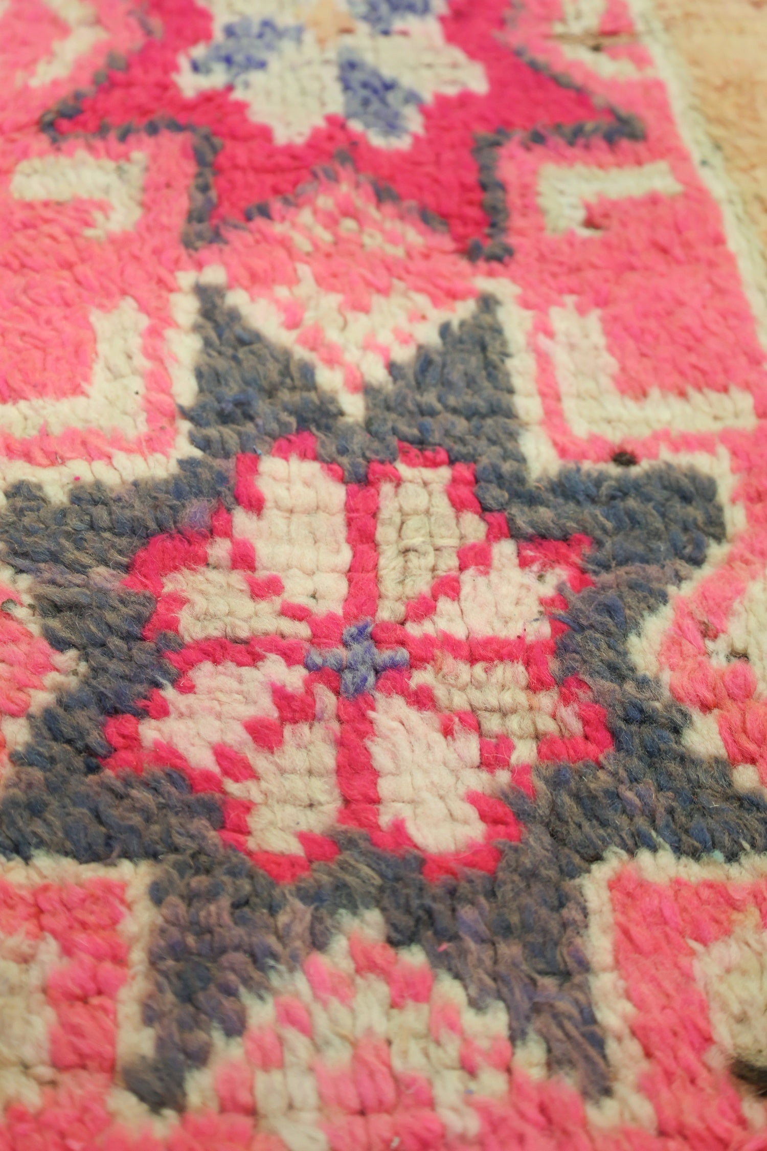 Vintage Berber Handwoven Tribal Rug, J75034