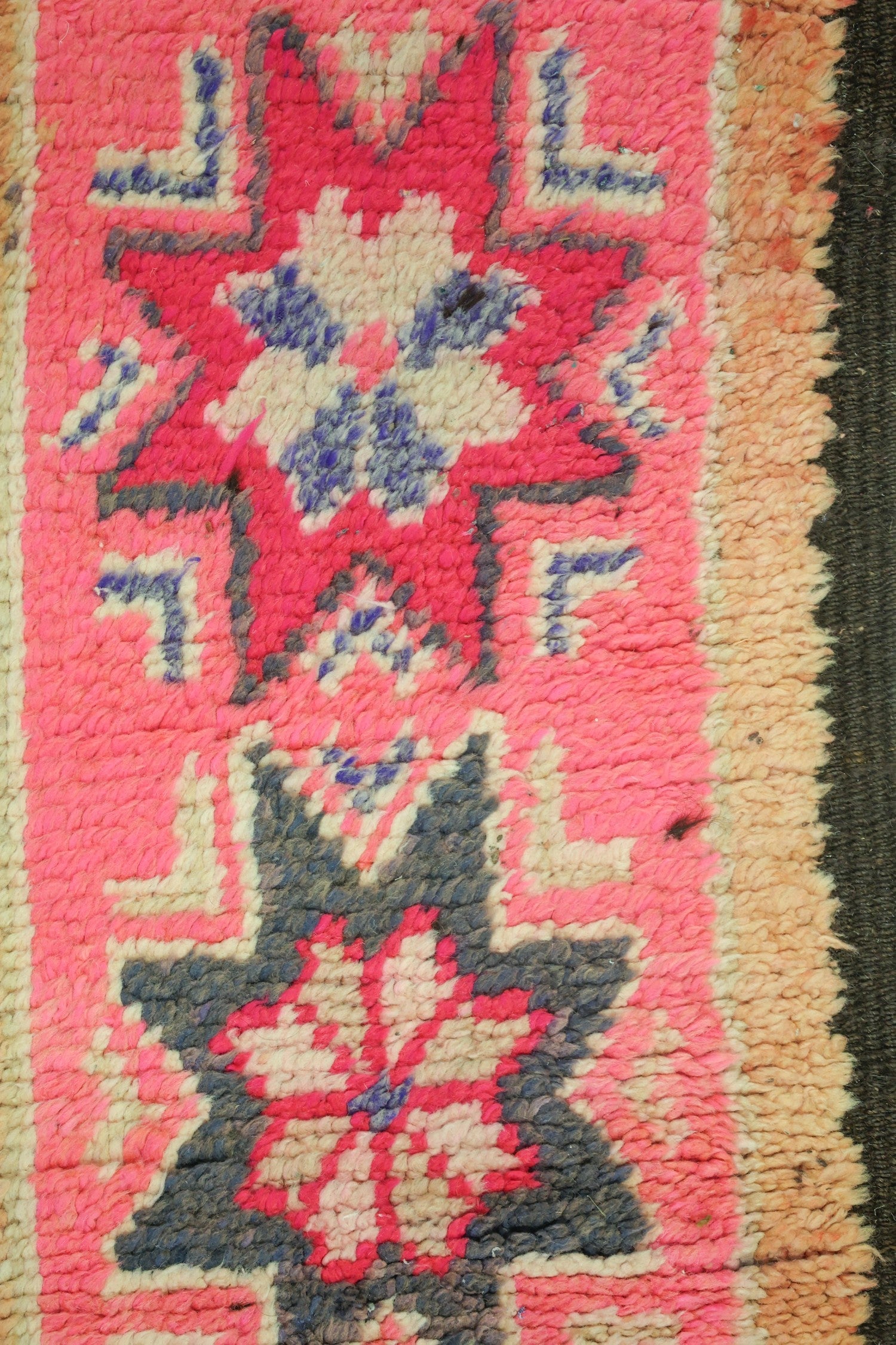 Vintage Berber Handwoven Tribal Rug, J75034