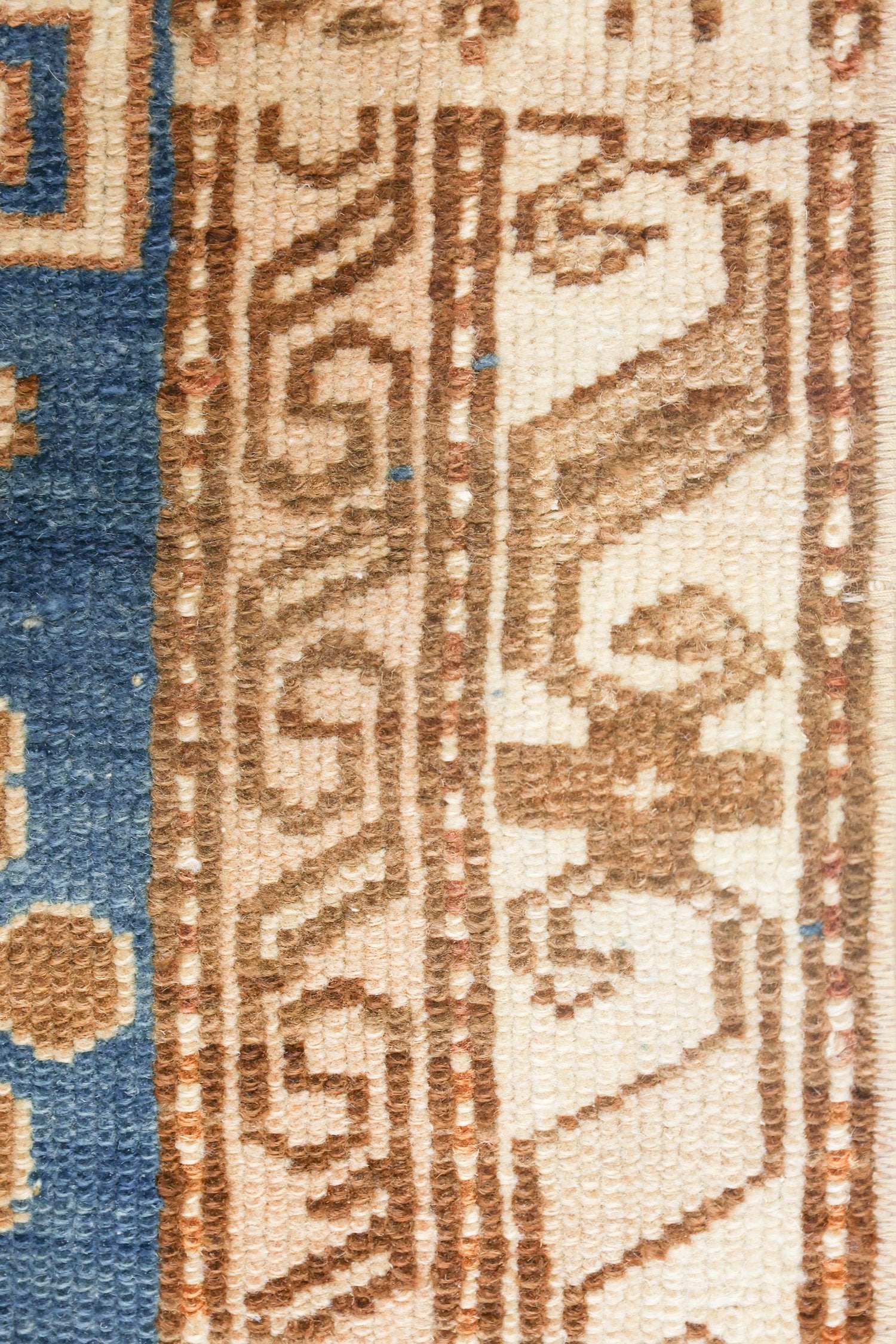 Vintage Dagastan Handwoven Tribal Rug, J73273