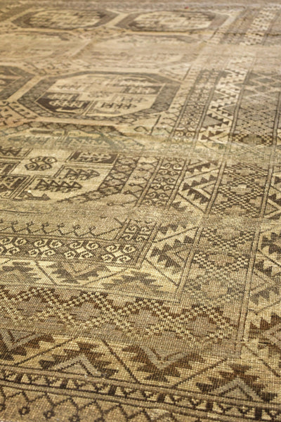 Vintage Ersari Handwoven Tribal Rug, J75820